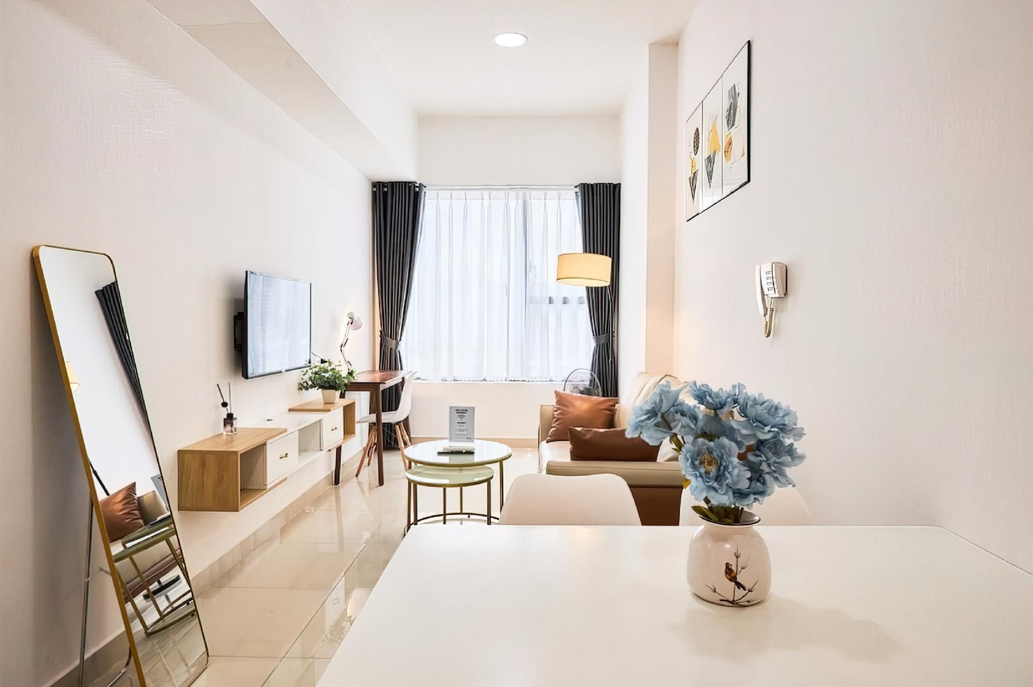 One Bedroom Apartment