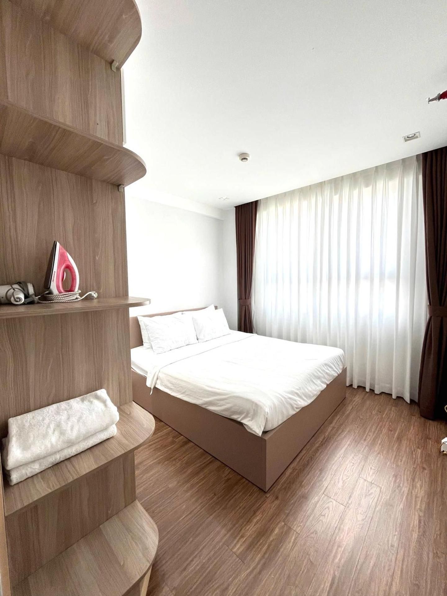 Three-Bedroom Apartment - High Floor