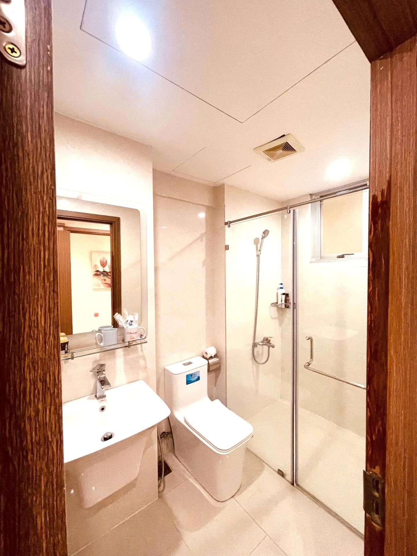 Three-Bedroom Apartment - High Floor