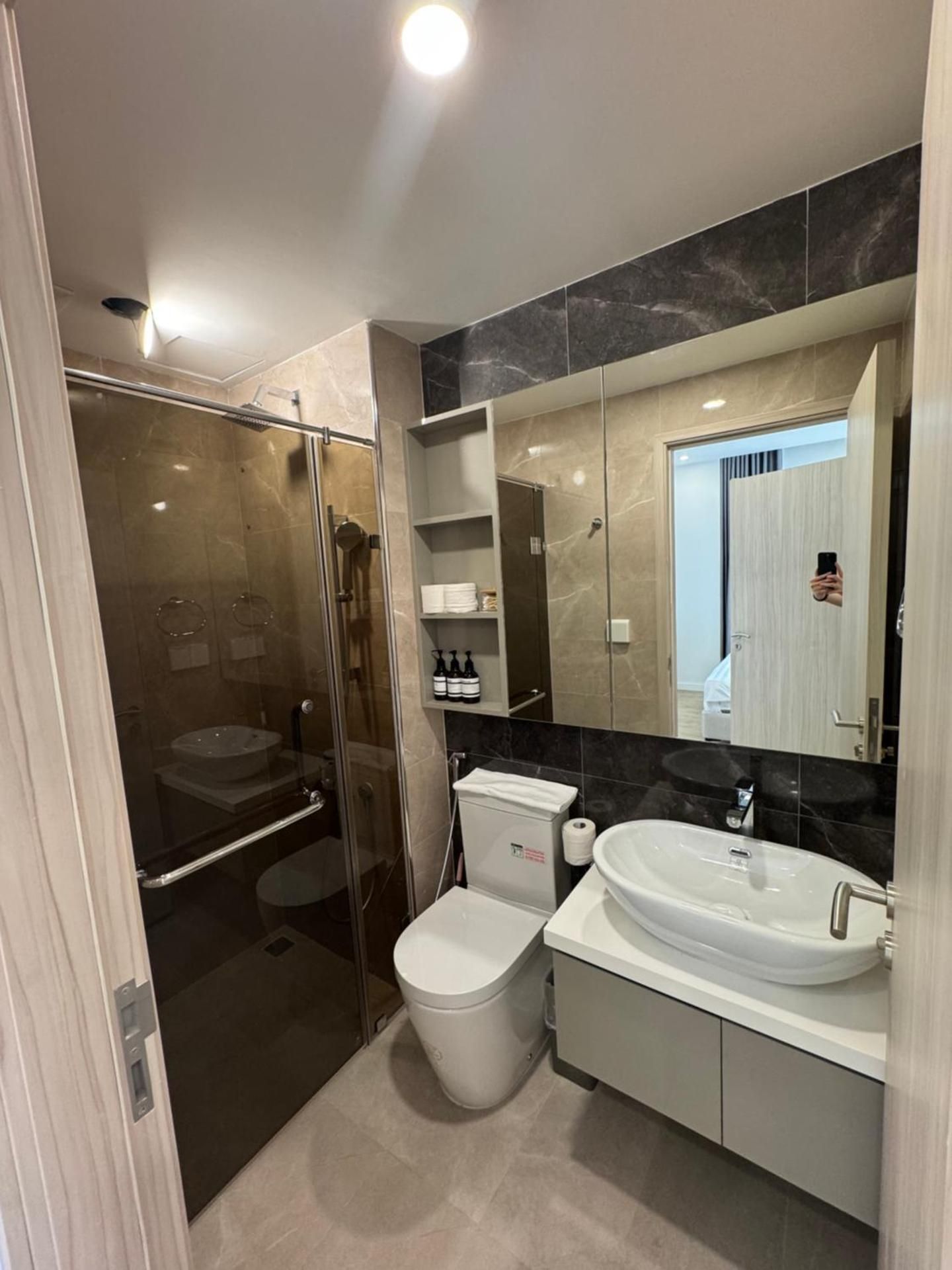 Three-Bedroom Apartment - High Floor