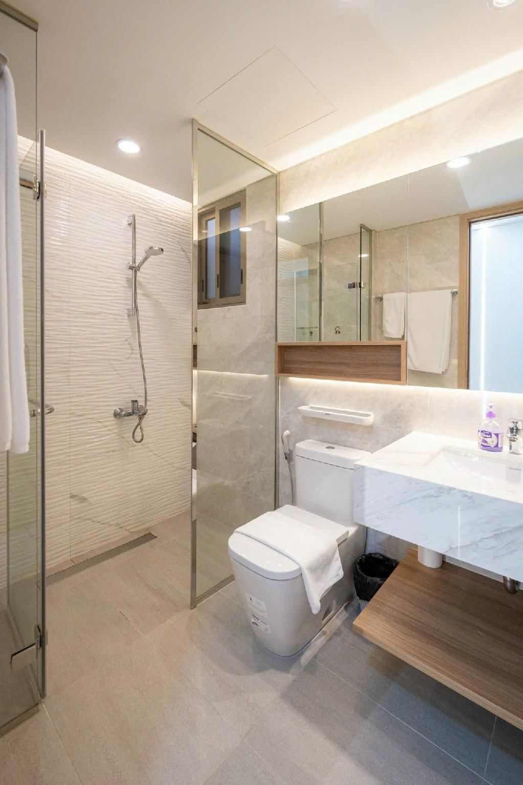 1-Bedroom Apartment 2 with Balcony