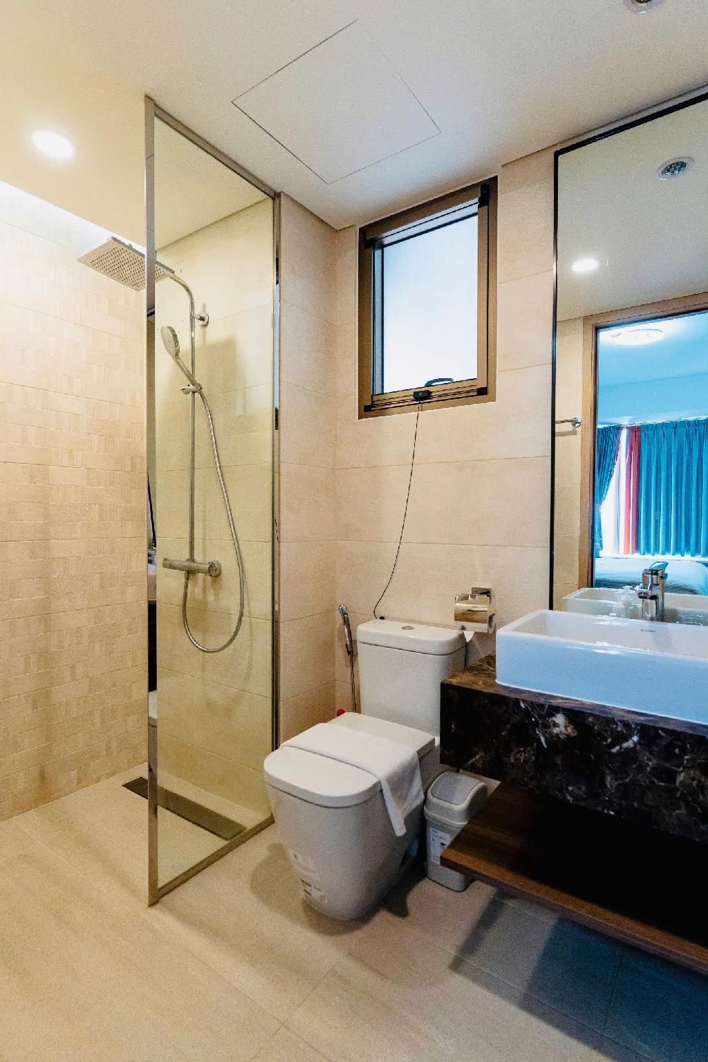 Superior 2 Bedroom Apartment - City View