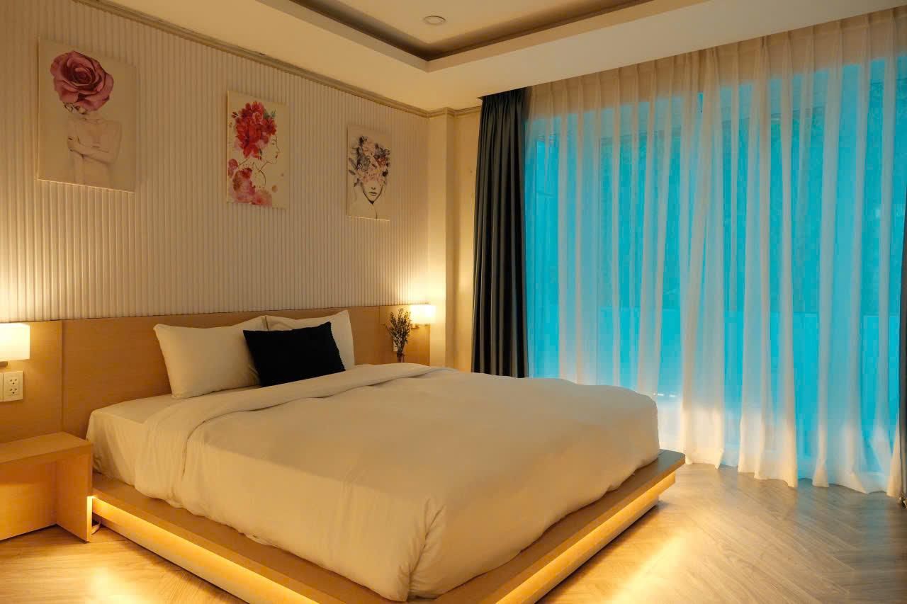 Standard - 1 Bed Queen Non-Smoking