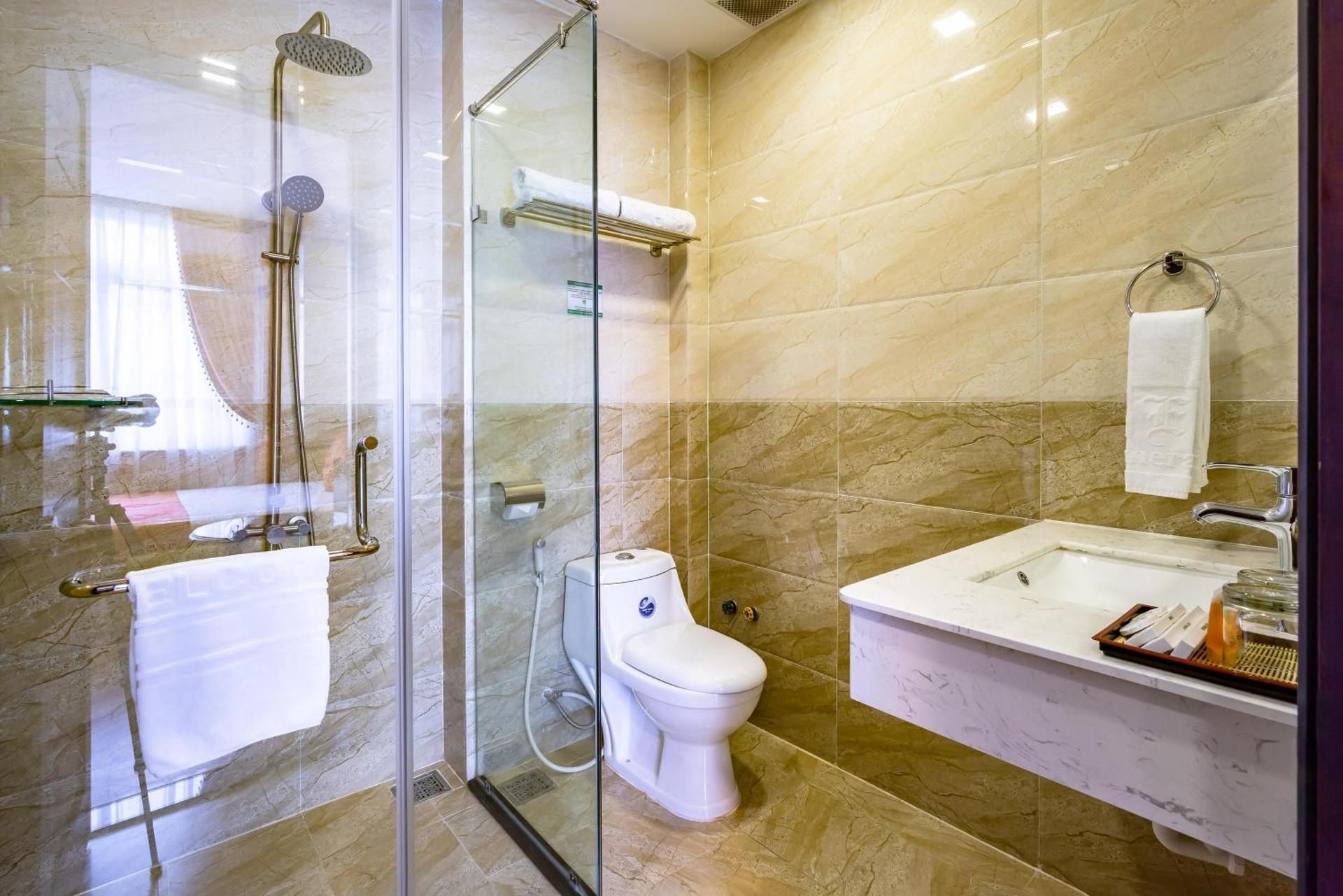 One Bedroom Apartment