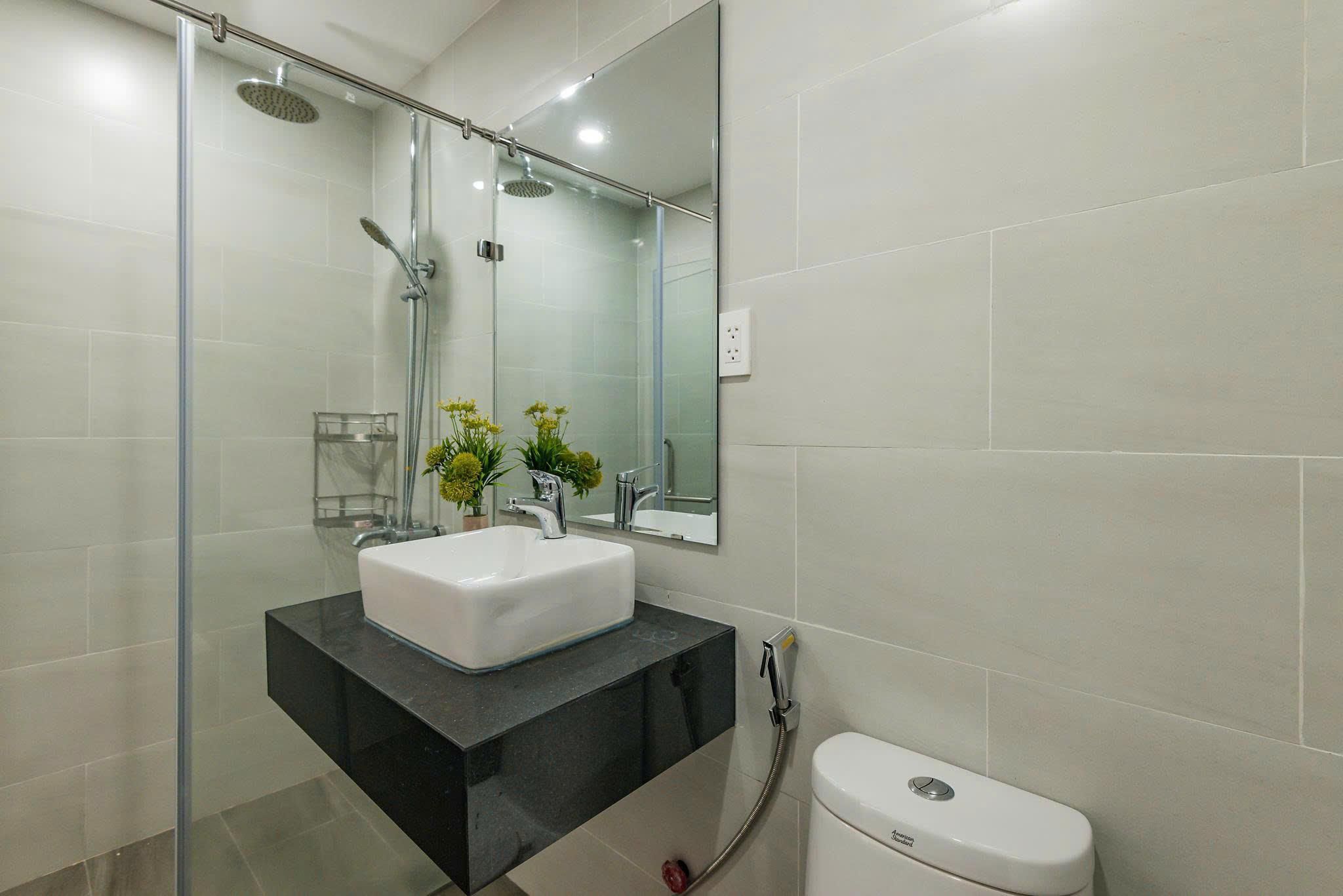 Deluxe One Bedroom Apartment with Balcony