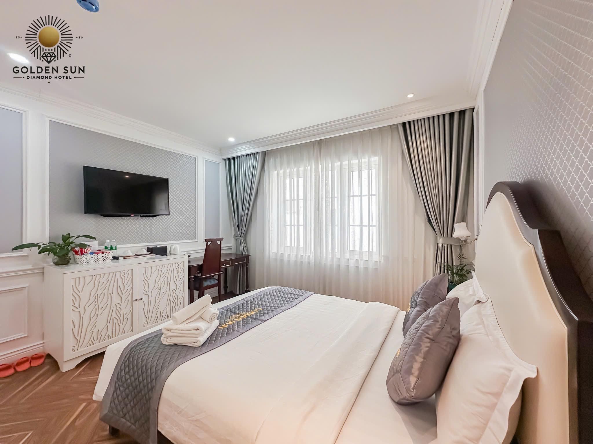 Deluxe Room with 1 King Bed