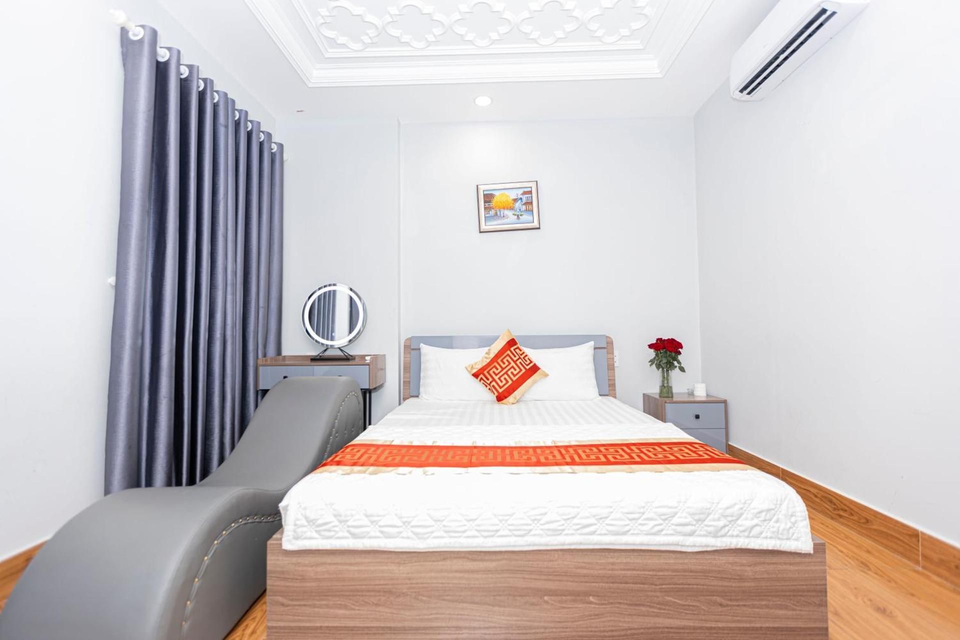Large Double Room