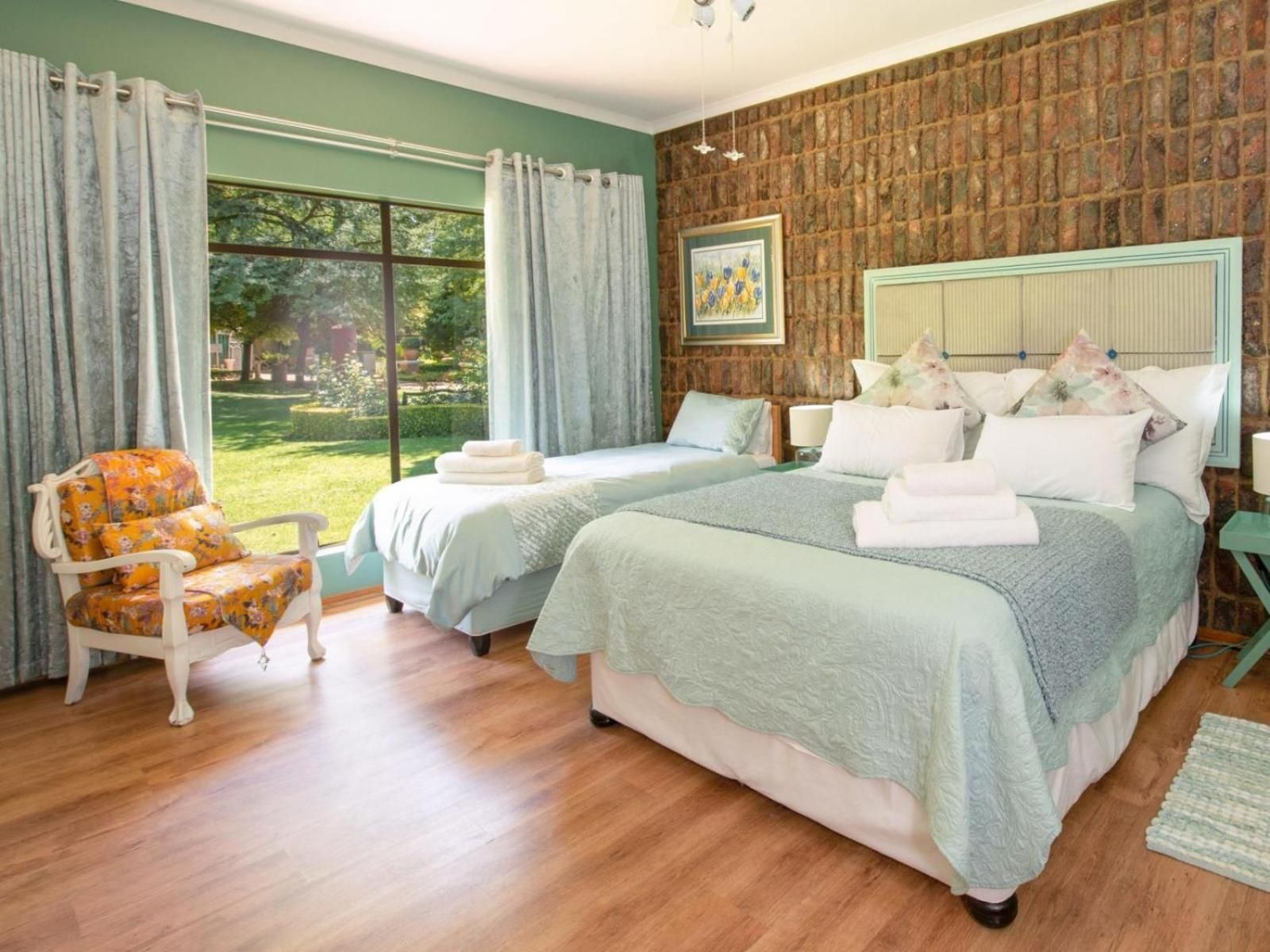 Comfort Triple Room