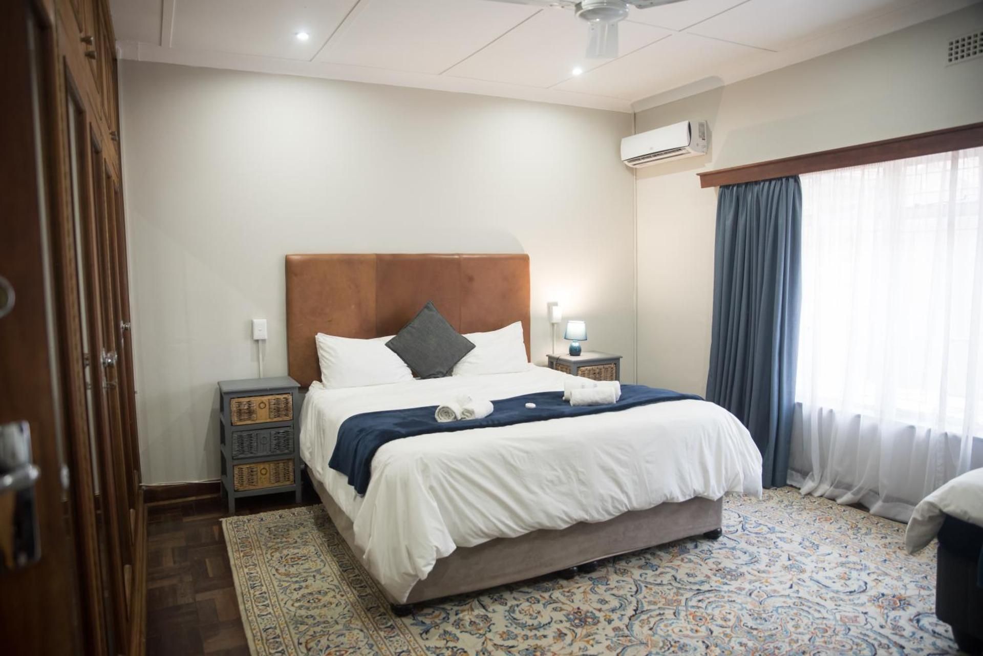 Standard Queen Room