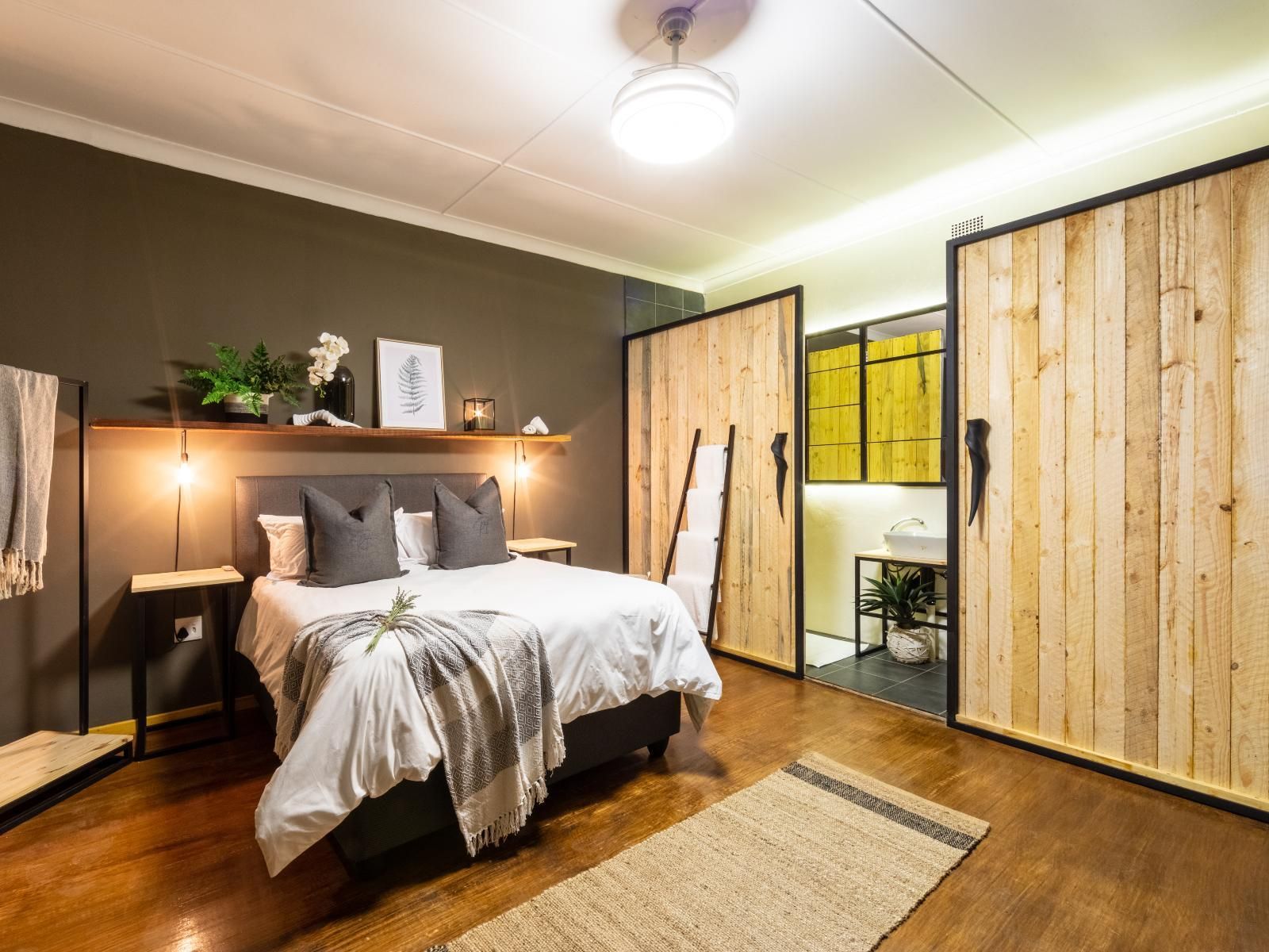 Royal Tree Guest House Superior Queen