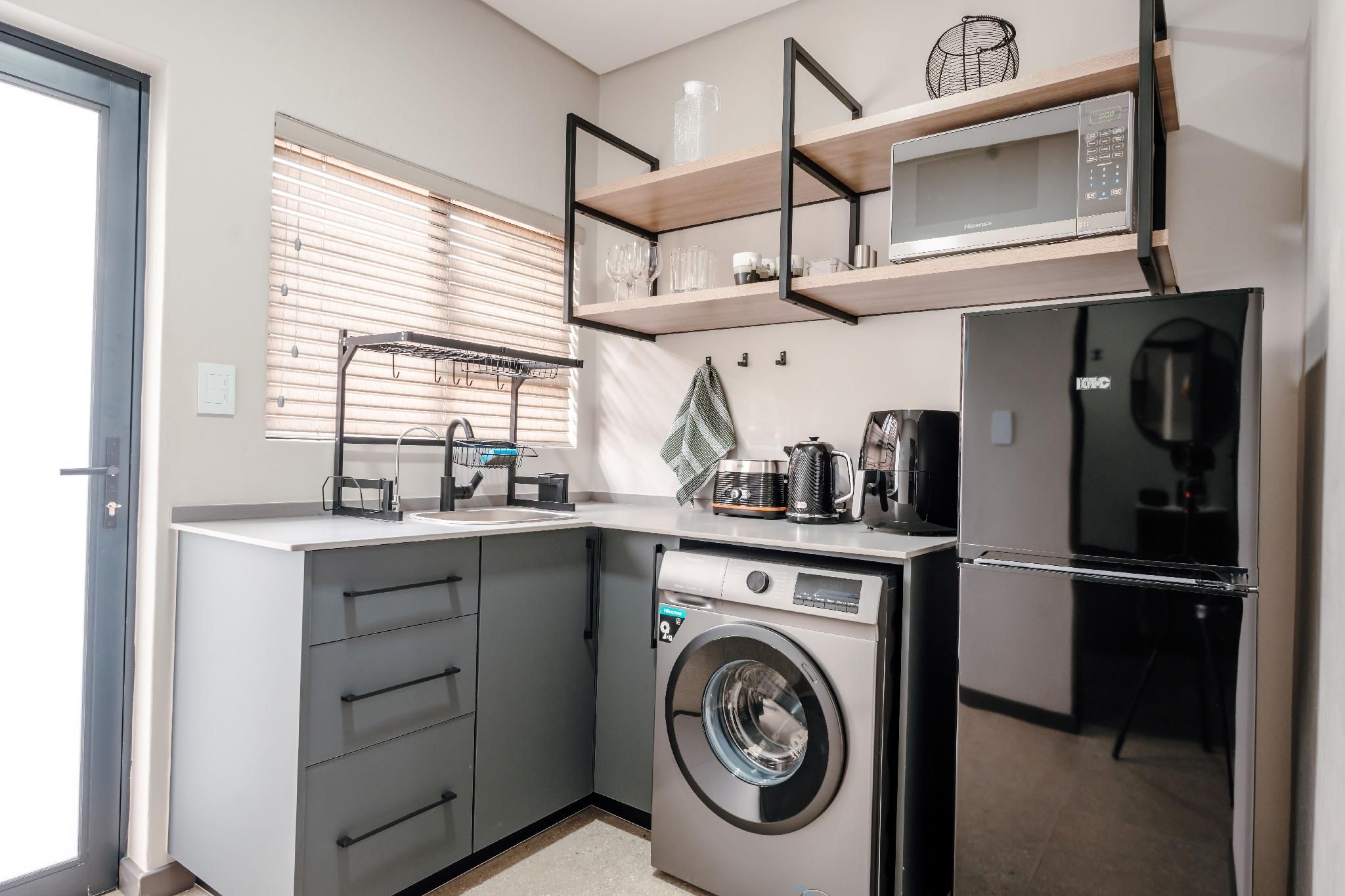 80 on Thabo Standard Room 2