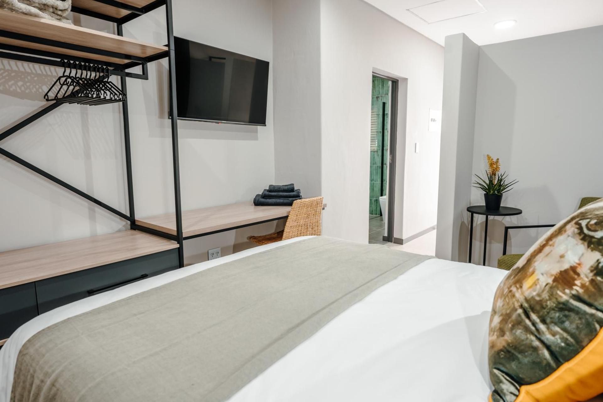 80 on Thabo Deluxe Apartment 3