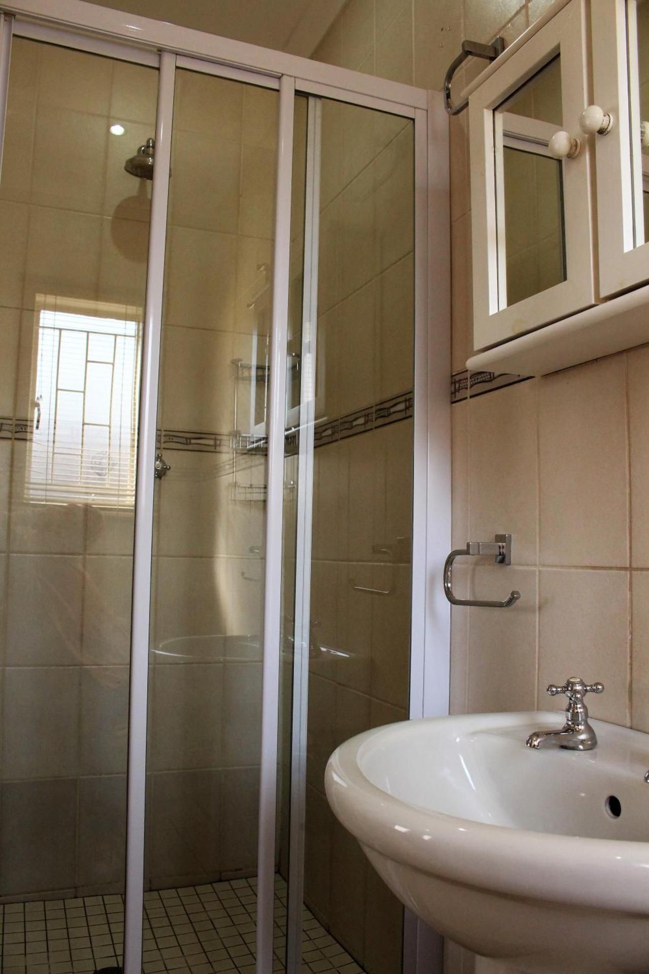 Comfort Triple Room with Shower
