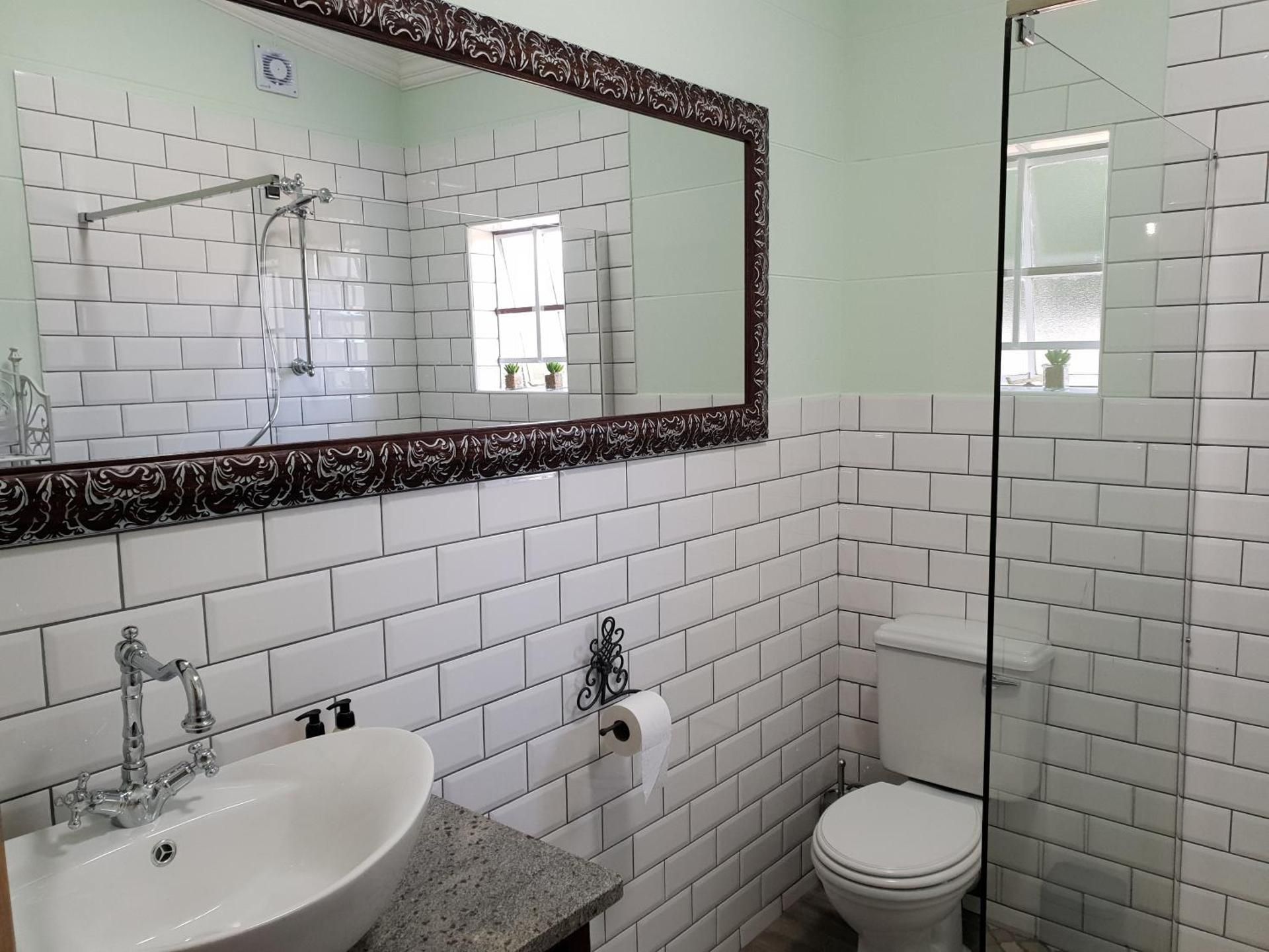 Double or Twin Room with Shower