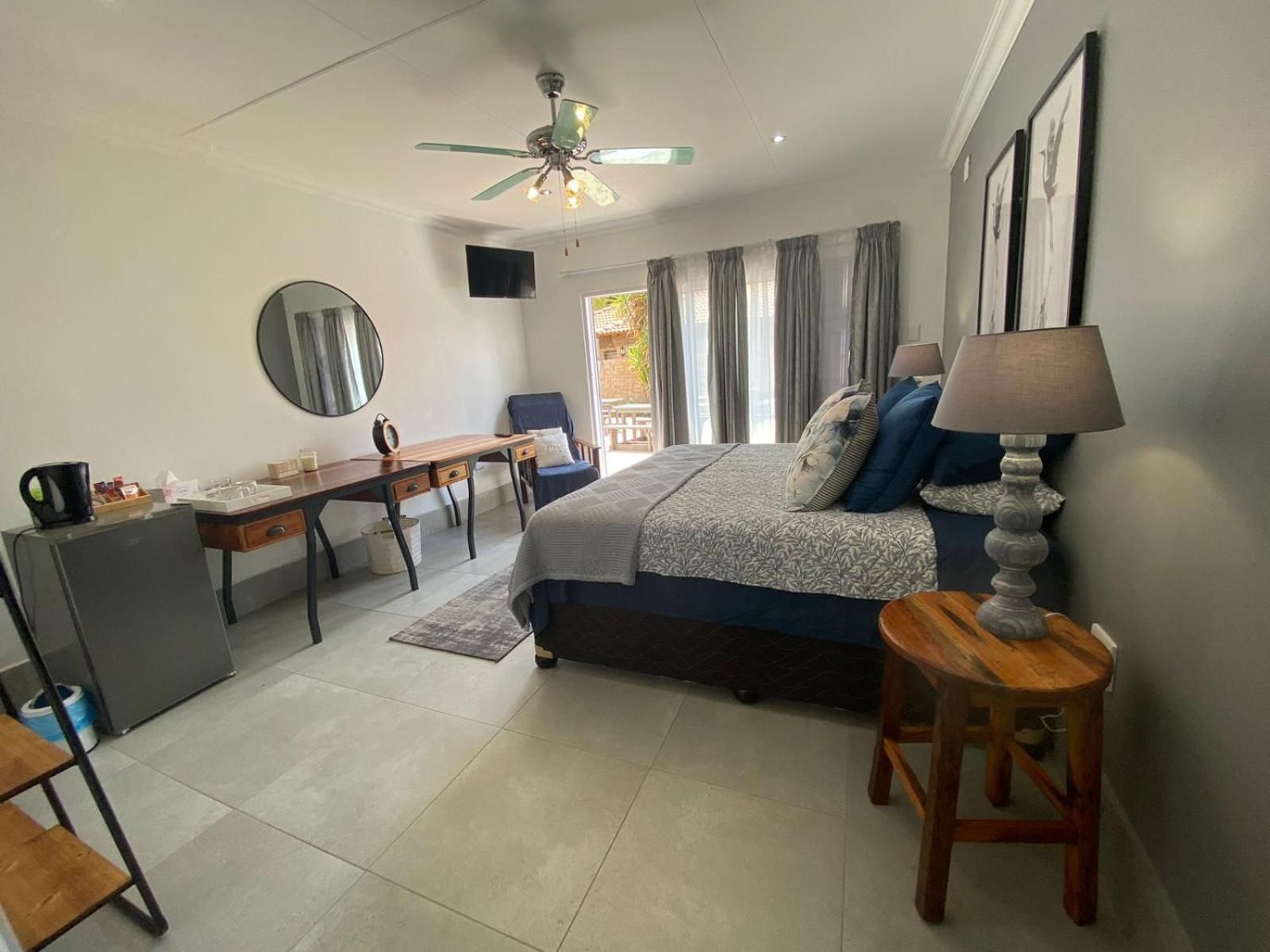 King Room with Pool View