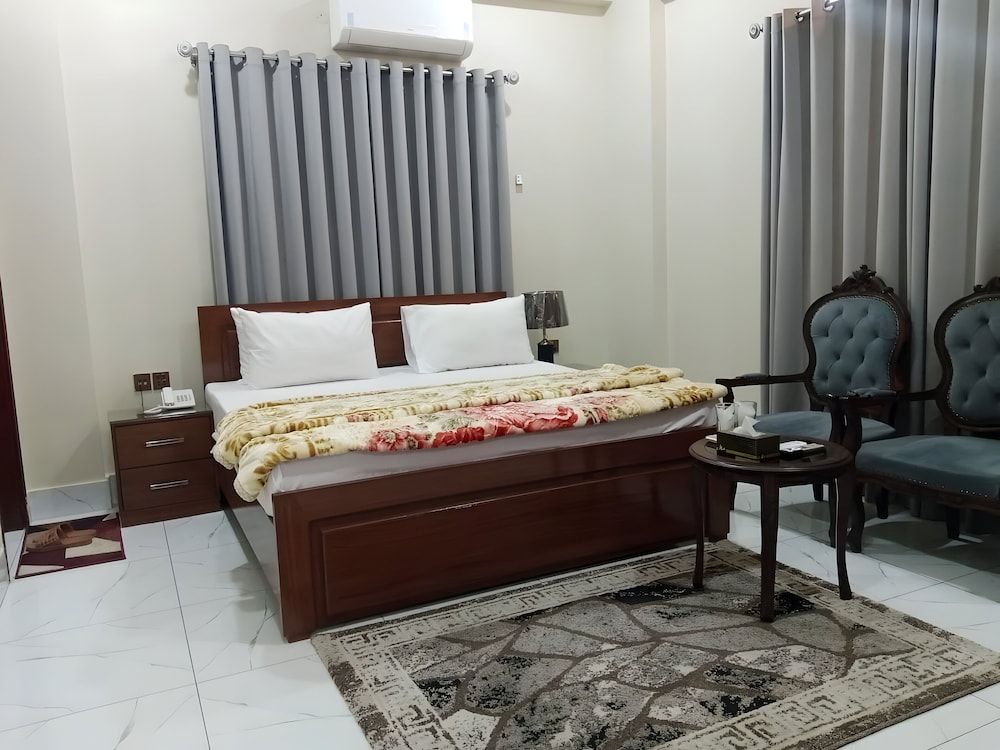 The Hotel 786 Deluxe Double Room