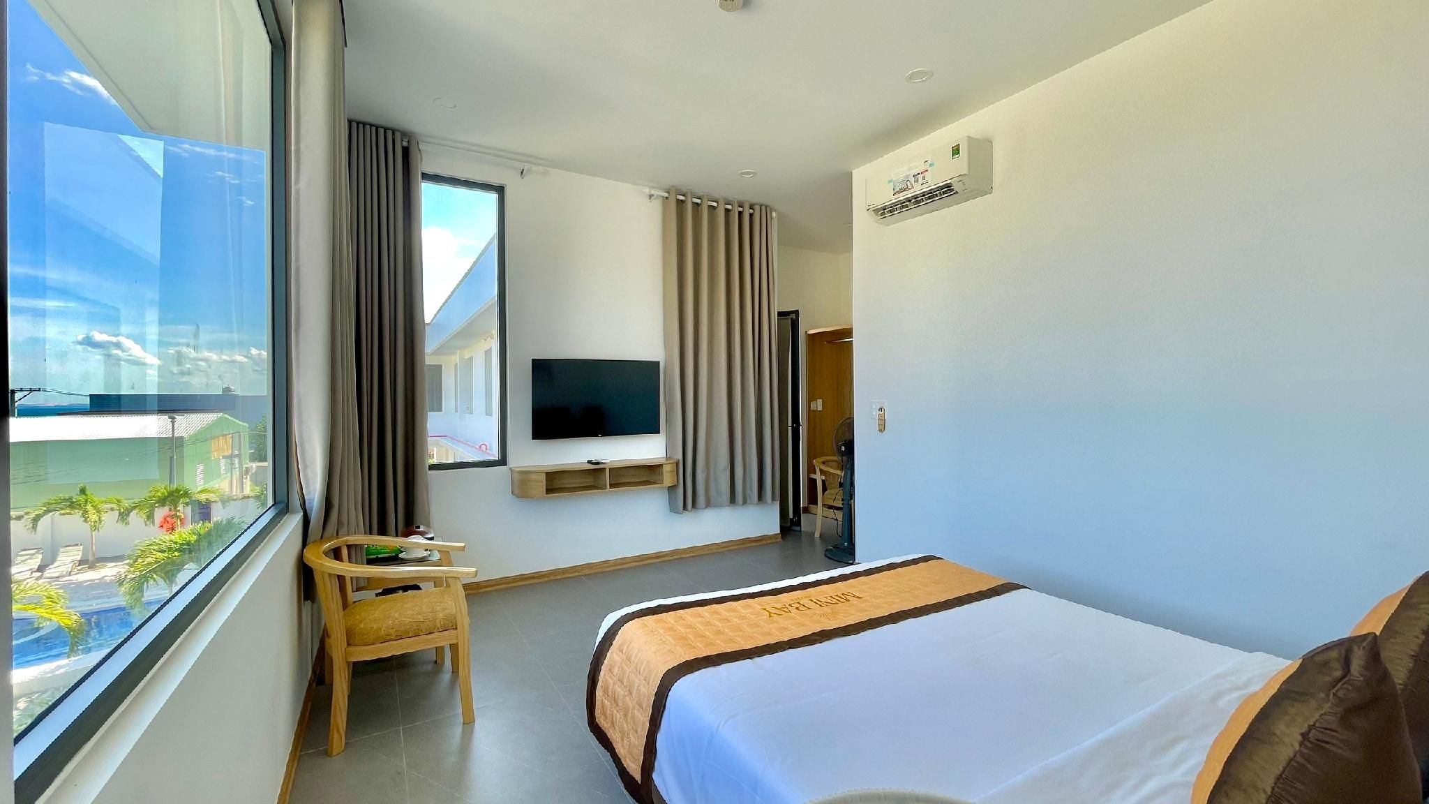 Deluxe Queen Room