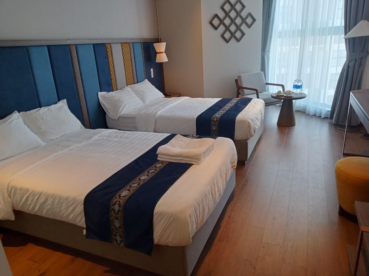 2 King Beds