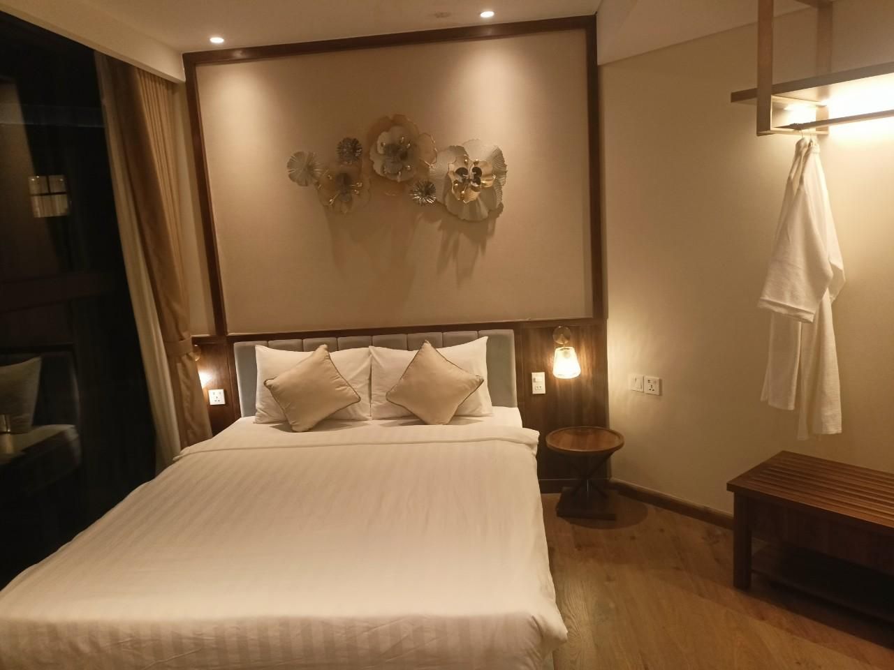 Signature Suite