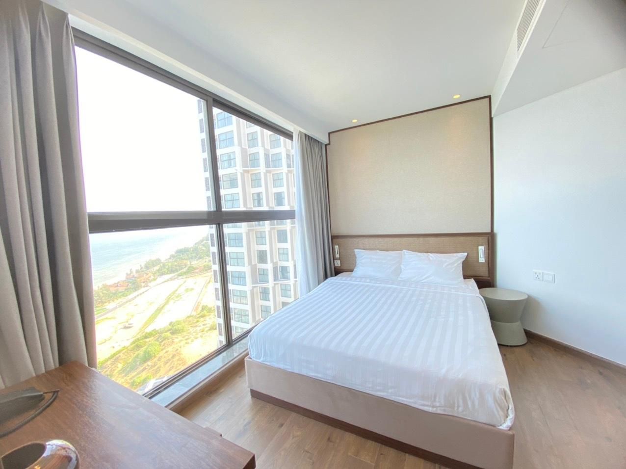 Two-Bedroom Ocean View Apartment
