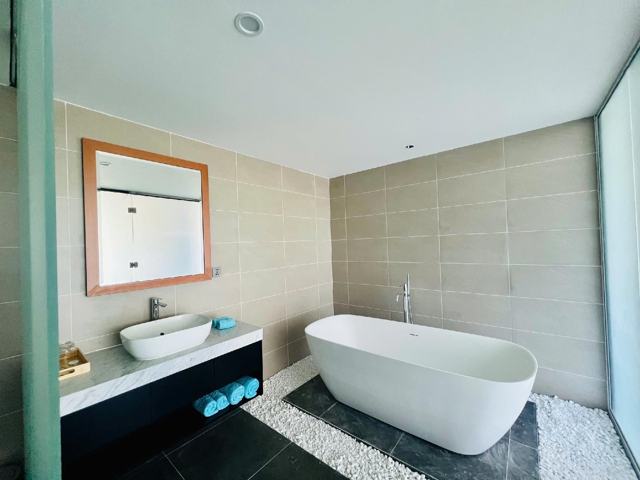 Executive Suite Sea View