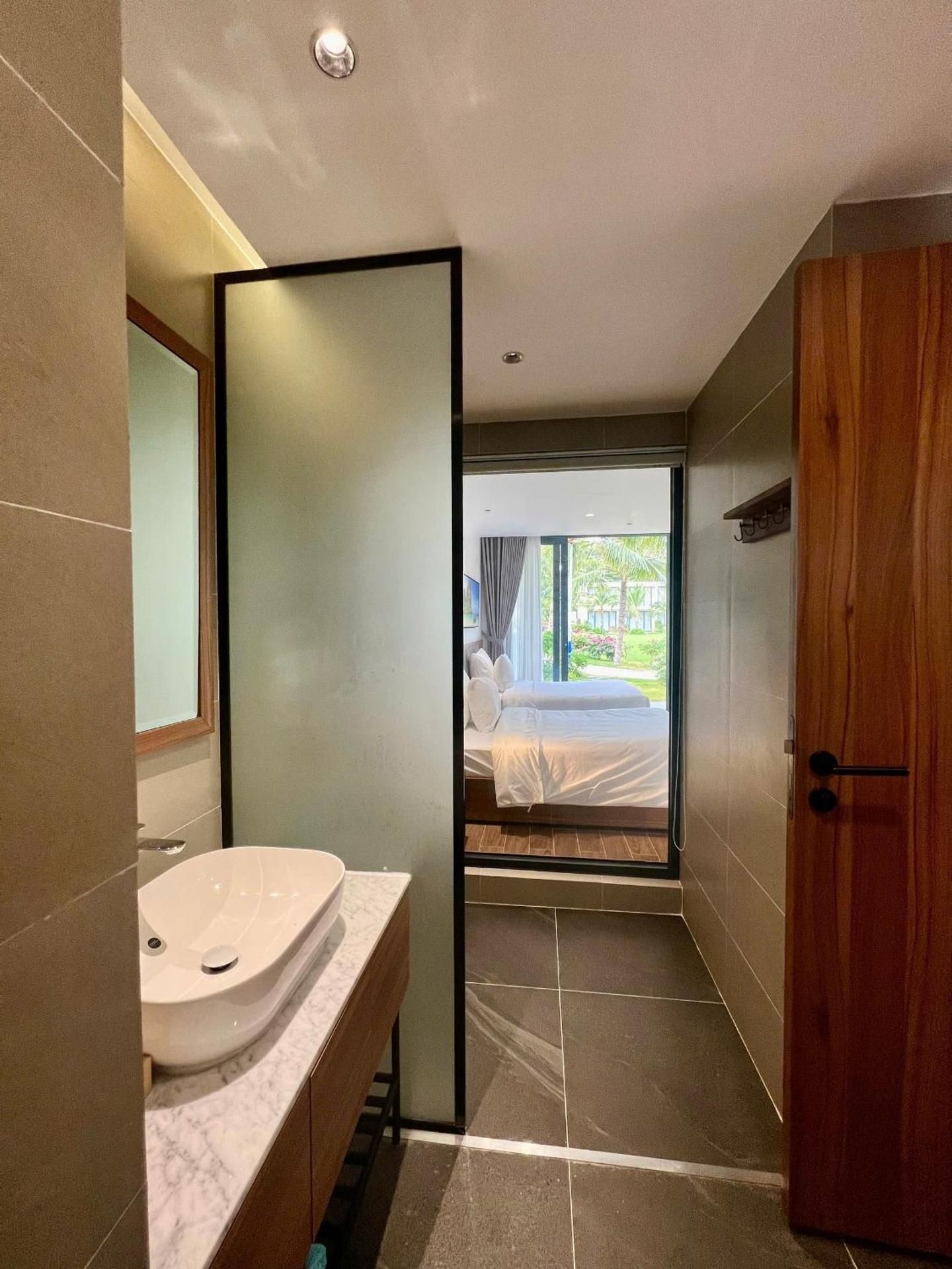 Premier Garden View Twin Room