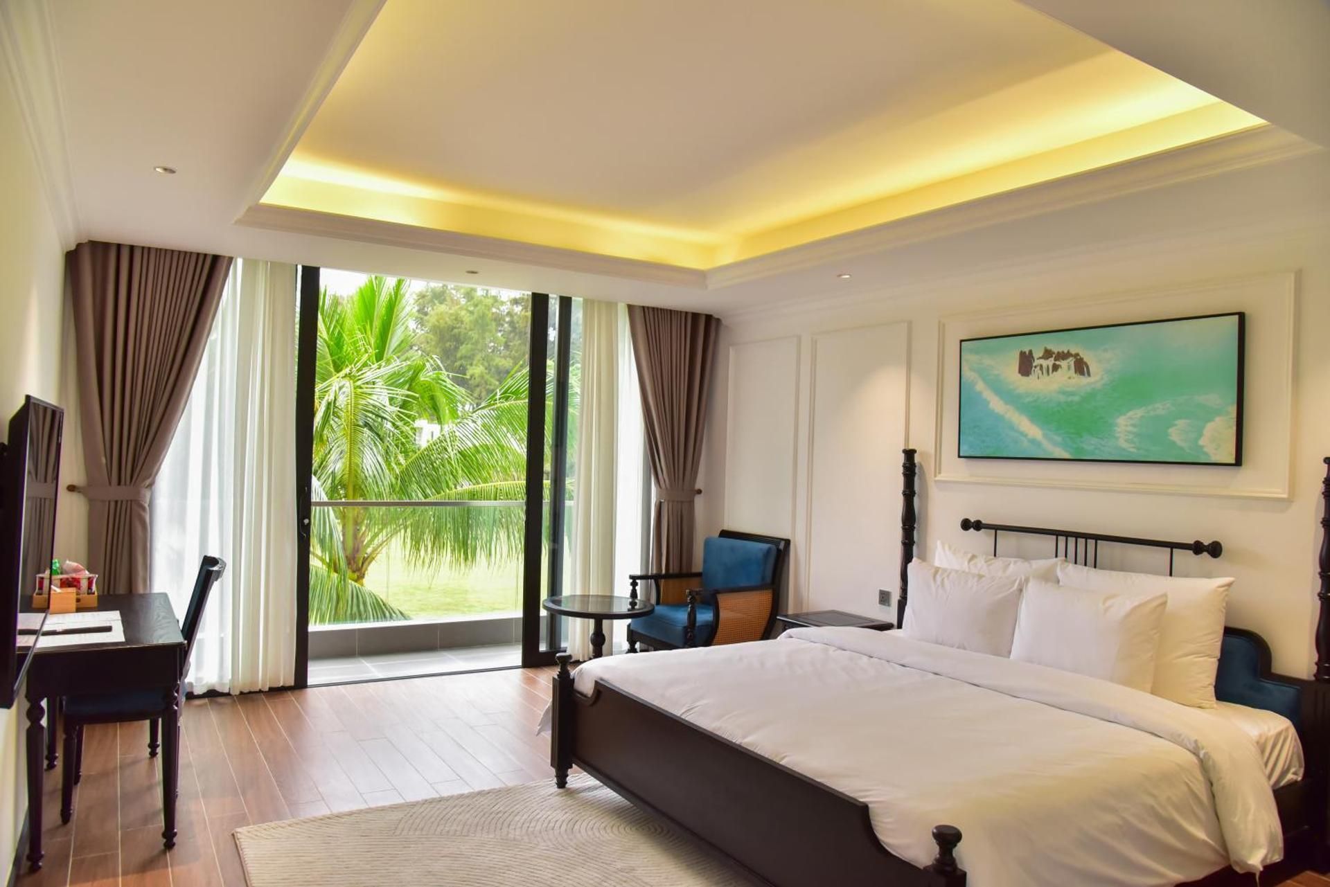 Premier Garden View King Room
