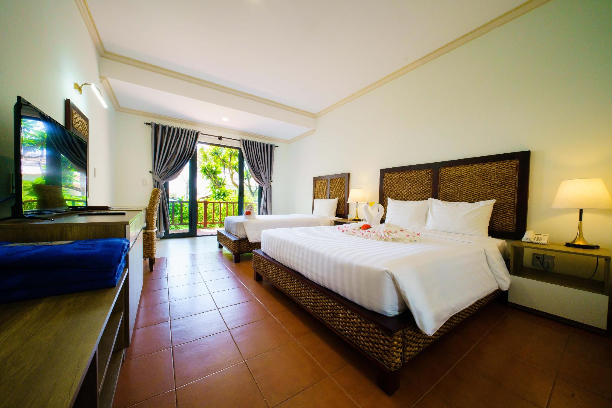 BLOOMING LOTUS RESORT Deluxe Triple Room