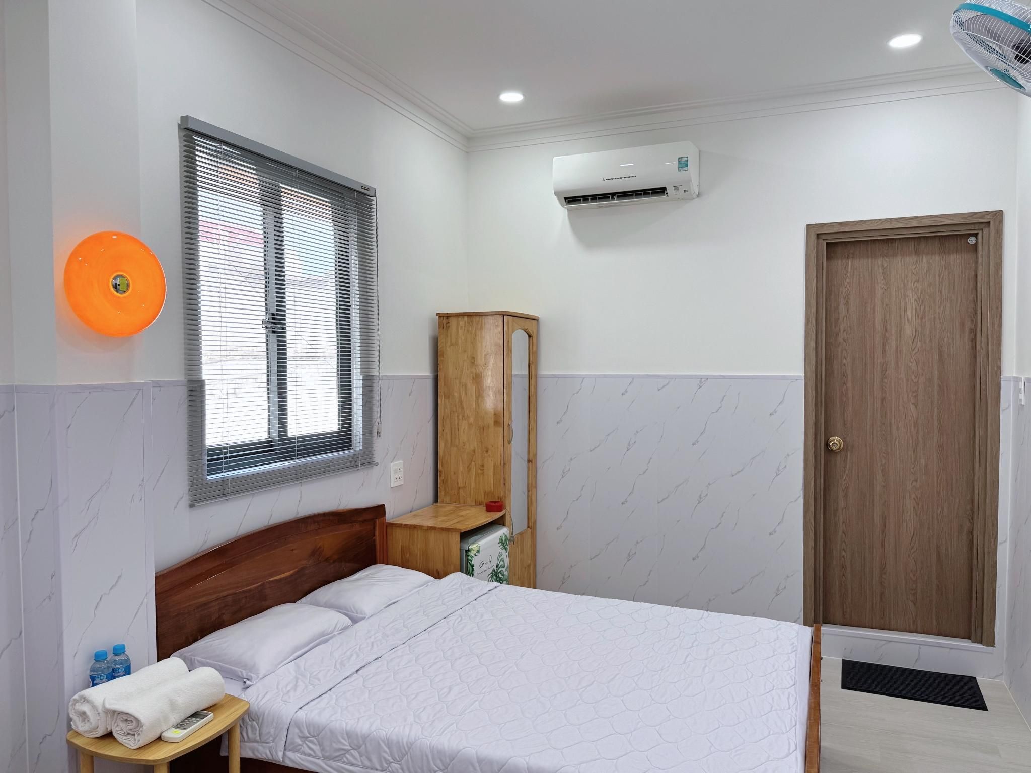 Standard - 1 Bed Double Non-Smoking