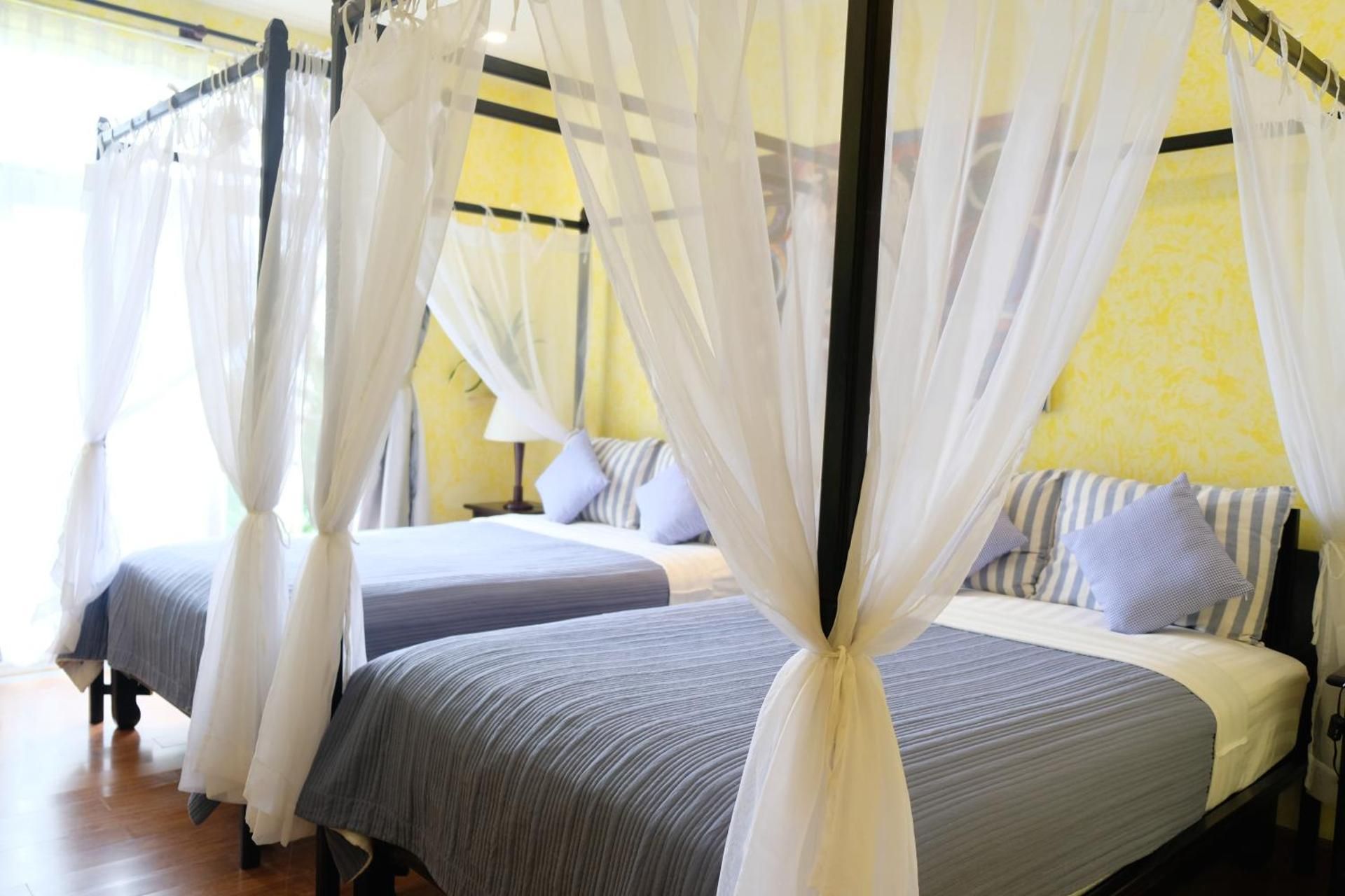 Twin Room with Balcony