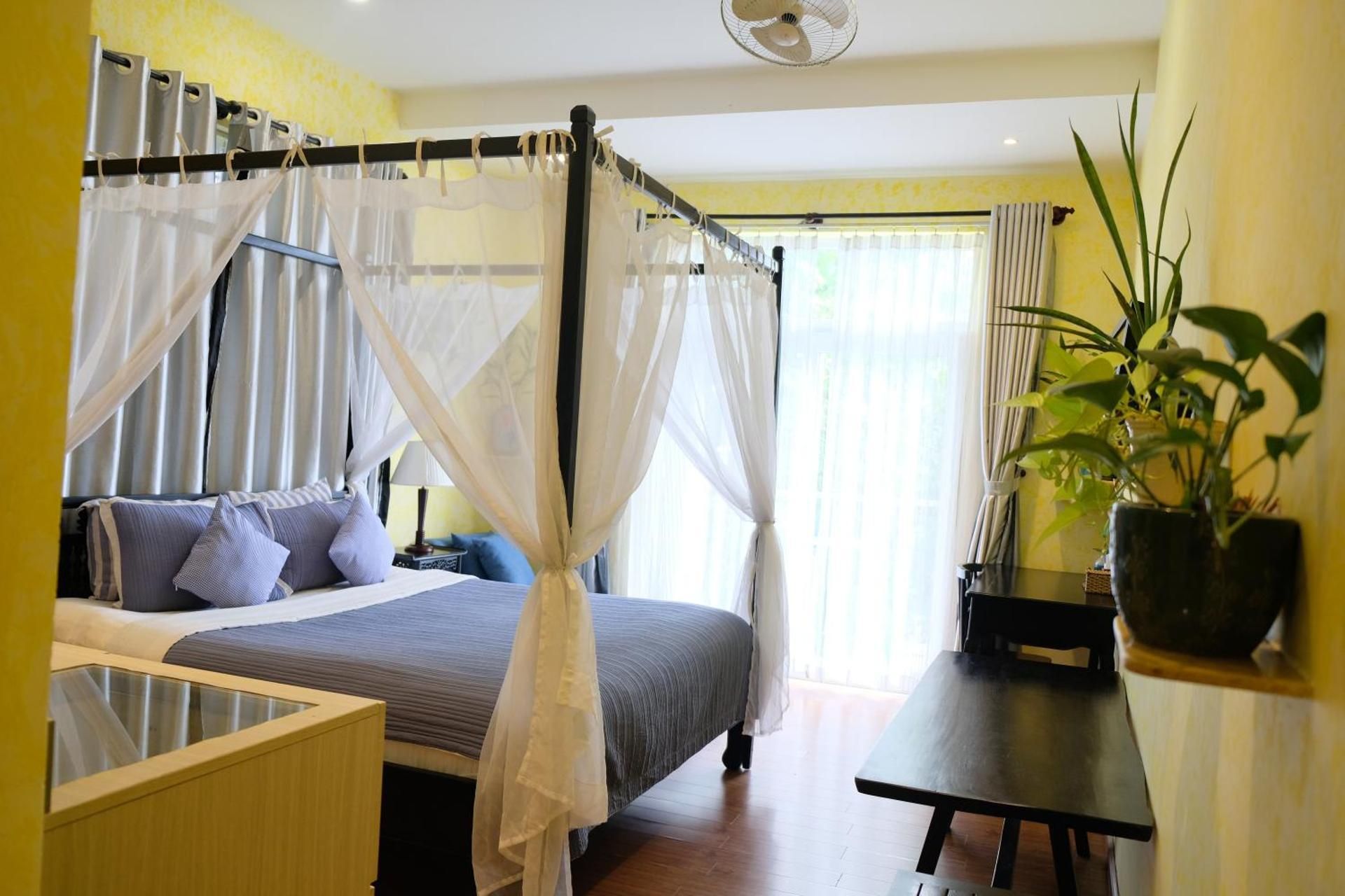 Double Room with Pool View