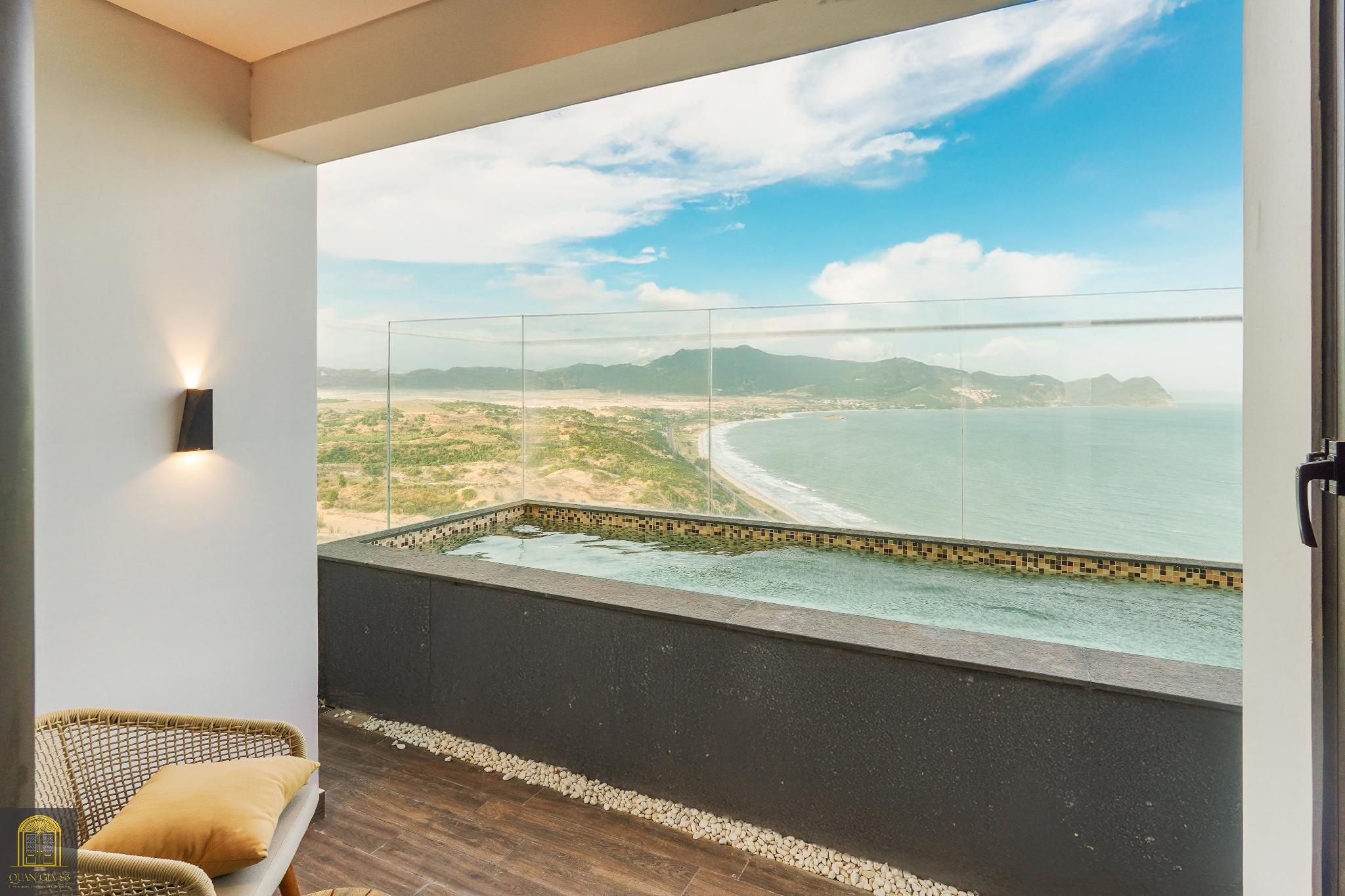 2 Bedroom Pool Suite Sea View
