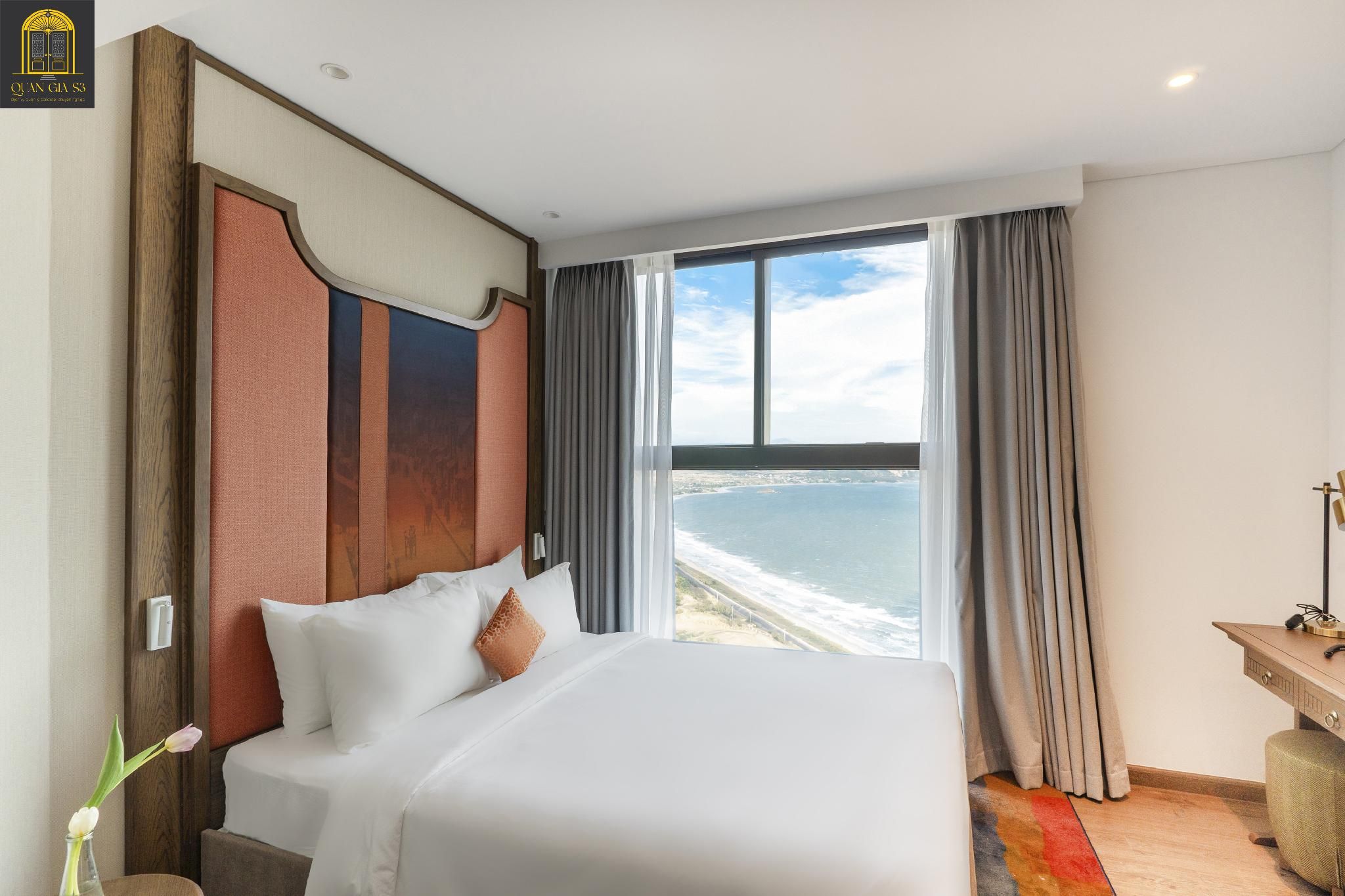 Two-Bedroom Ocean View Apartment