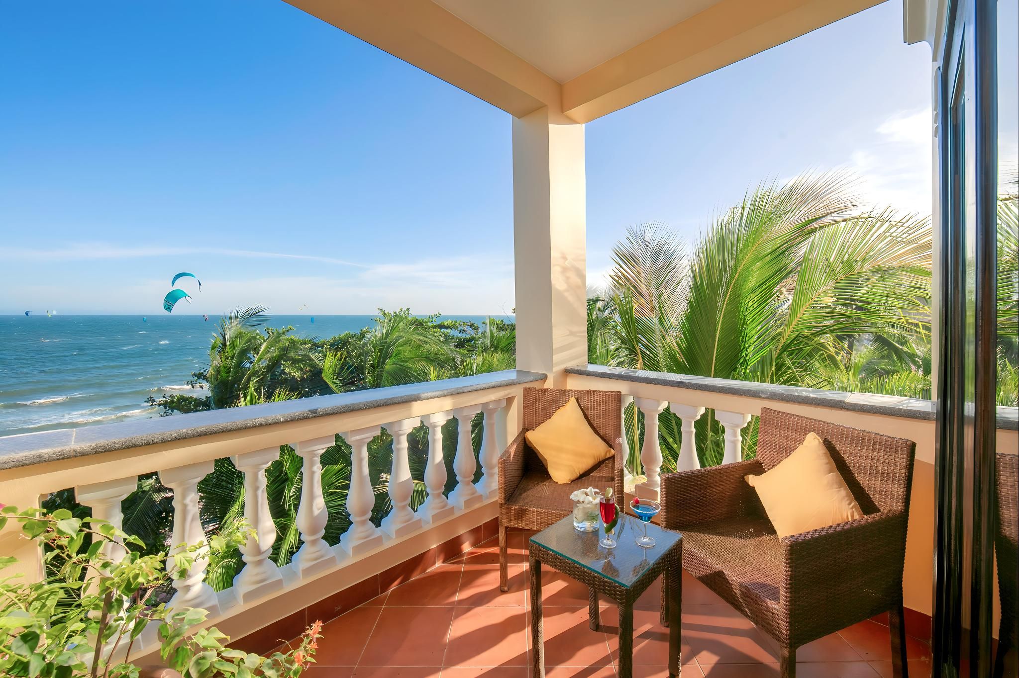 Deluxe Beachfront Room