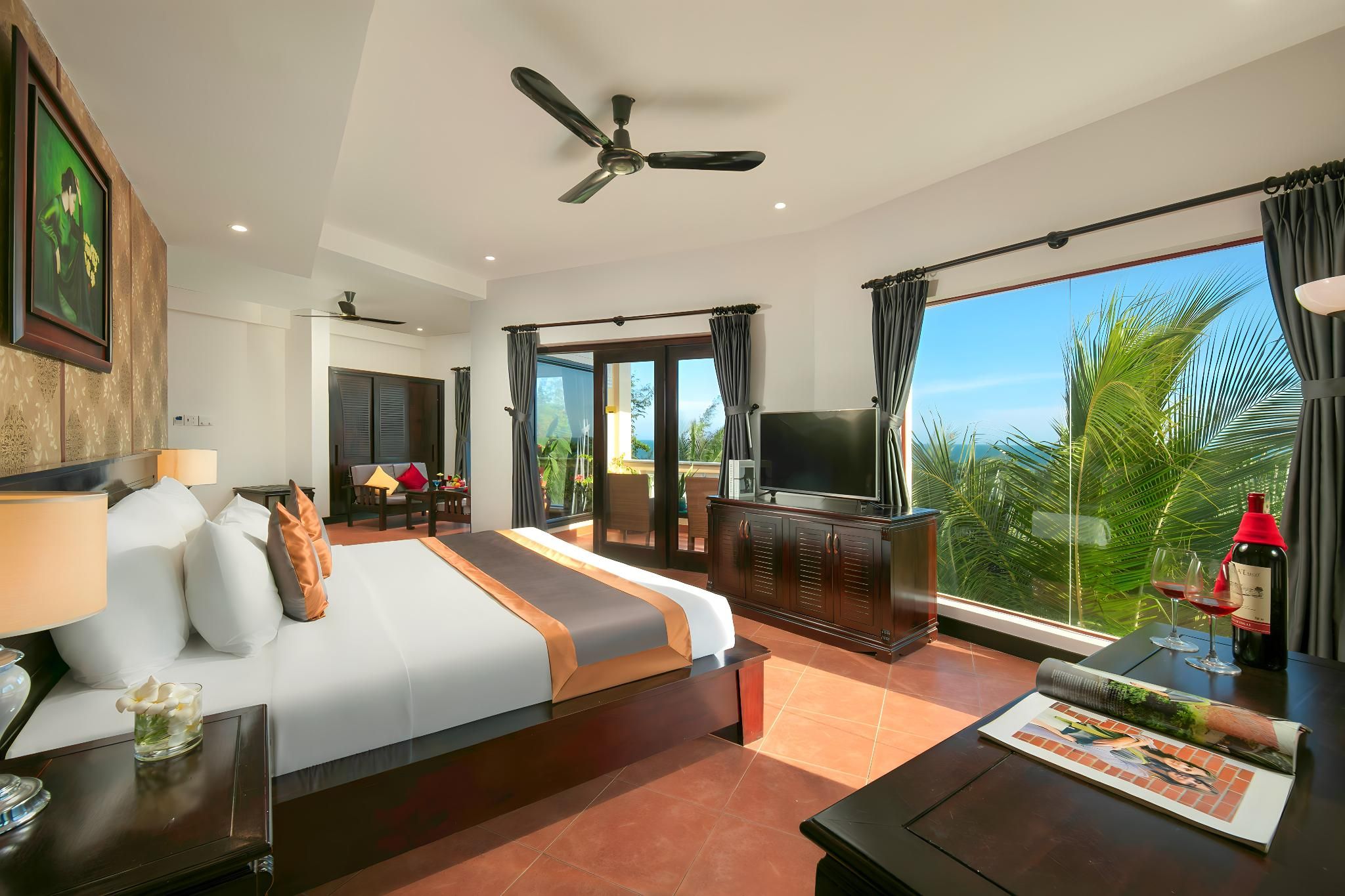 Deluxe Beachfront Room