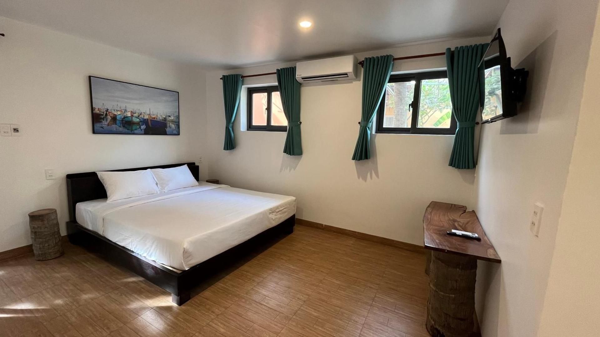 King Room with Garden View