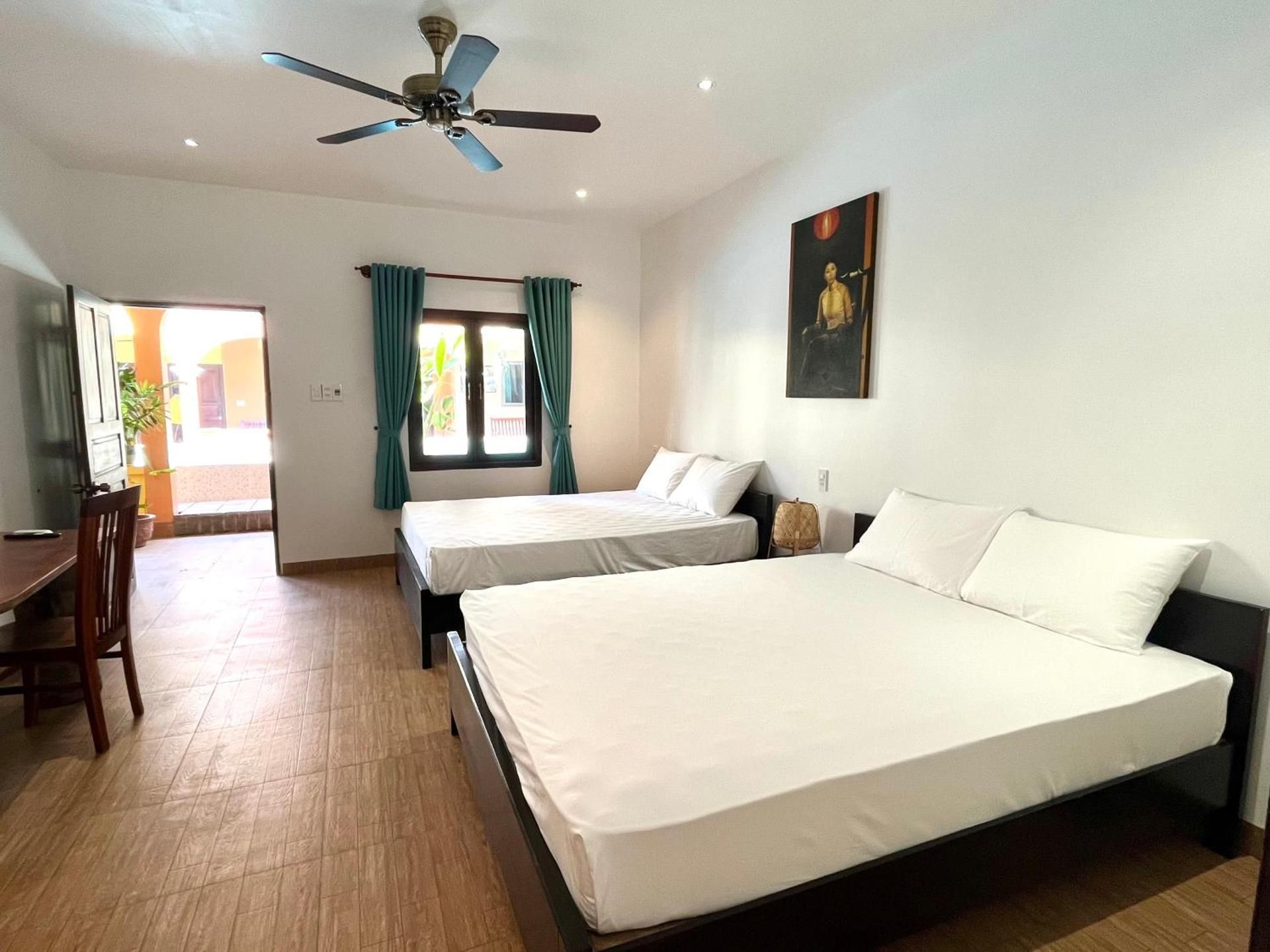 Quadruple Room with Terrace