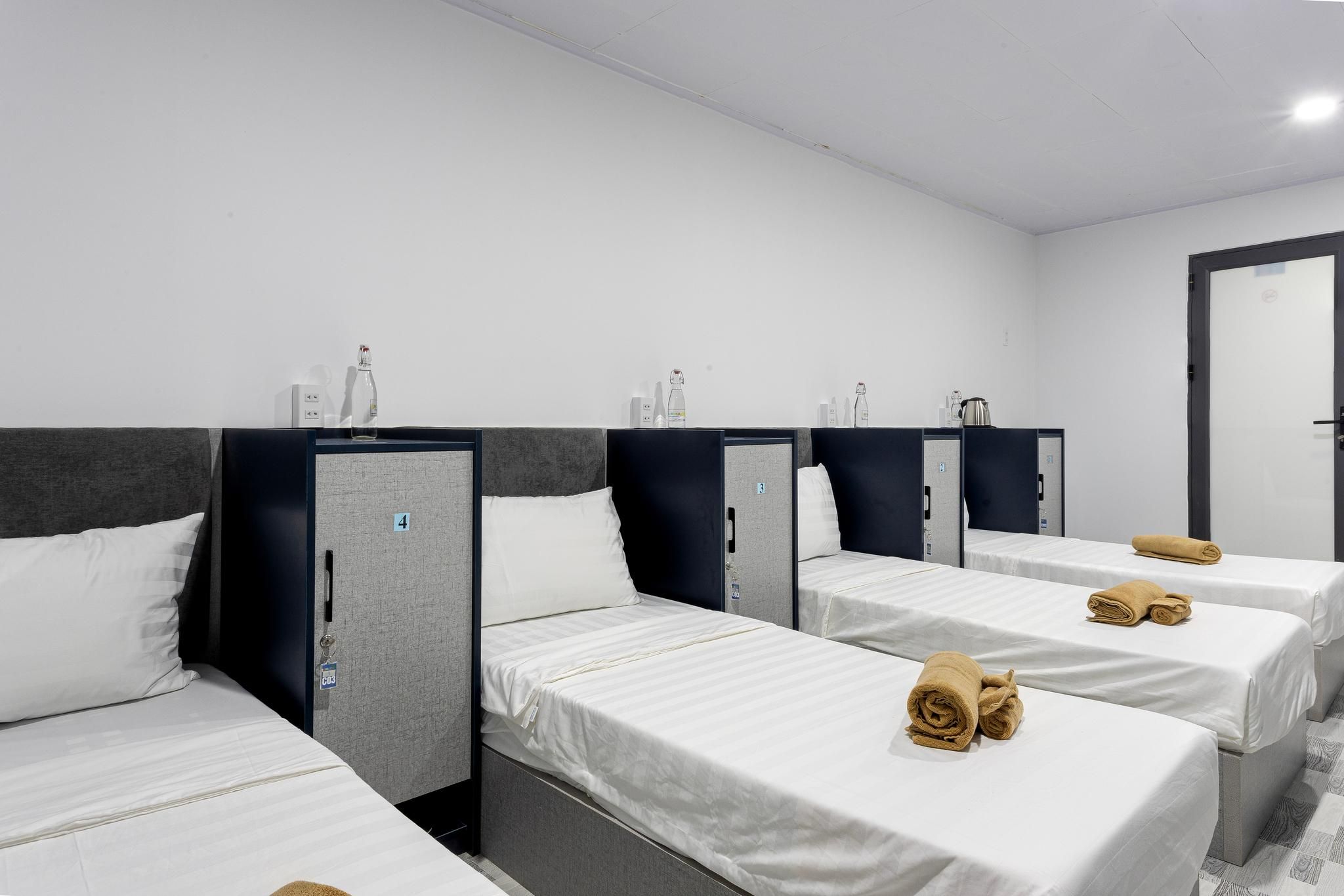 Single Bed in 8-Bed Co-Living Room - All Genders