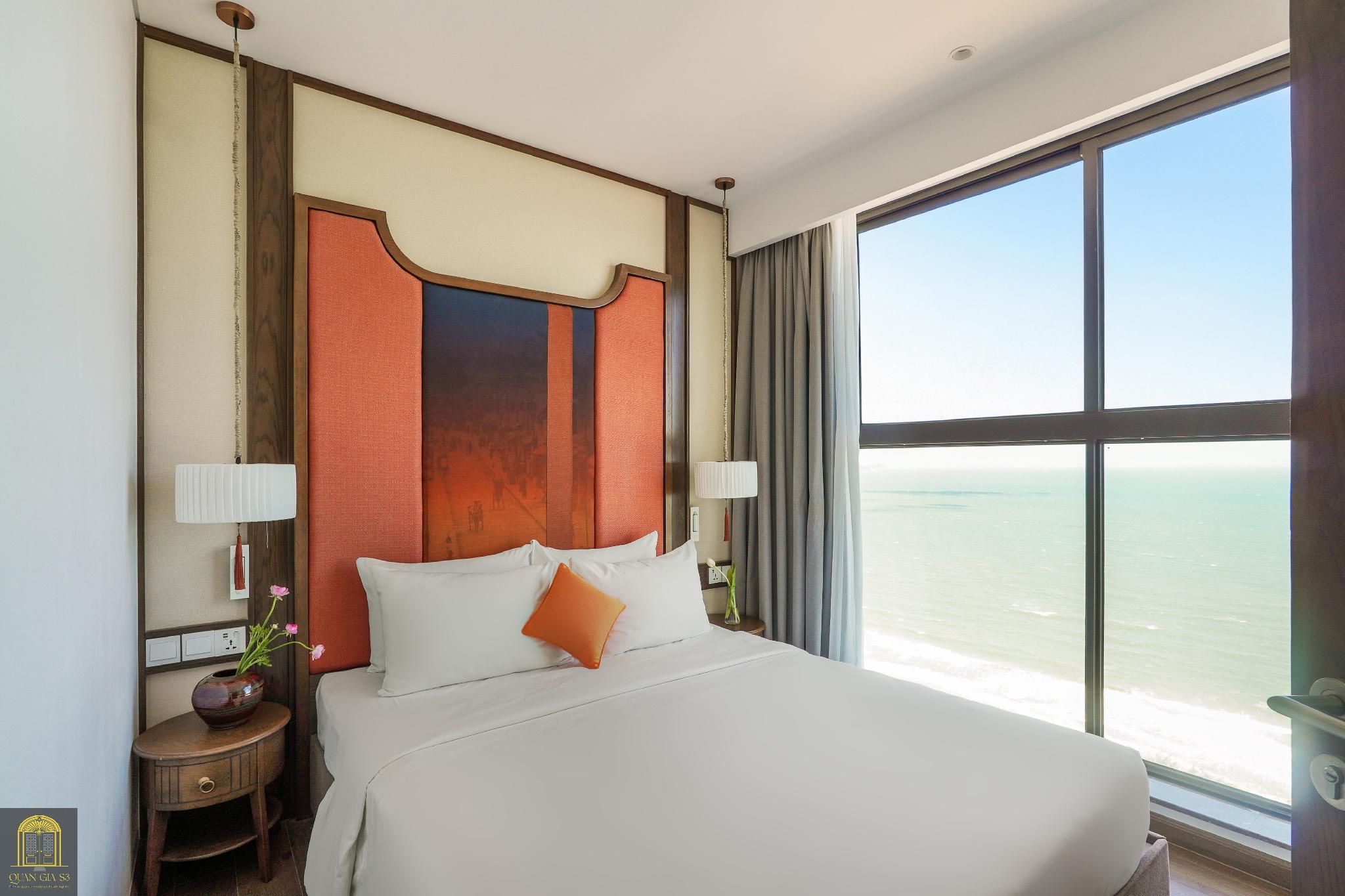 Two-Bedroom Ocean View Apartment