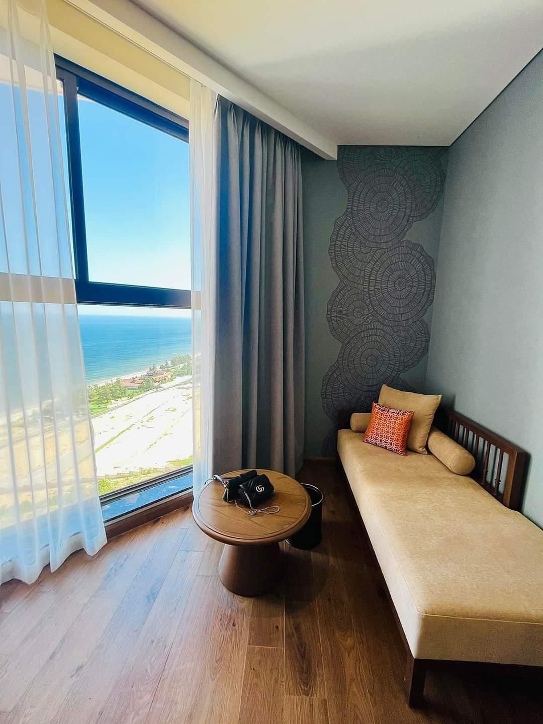 Grand Superior King Room