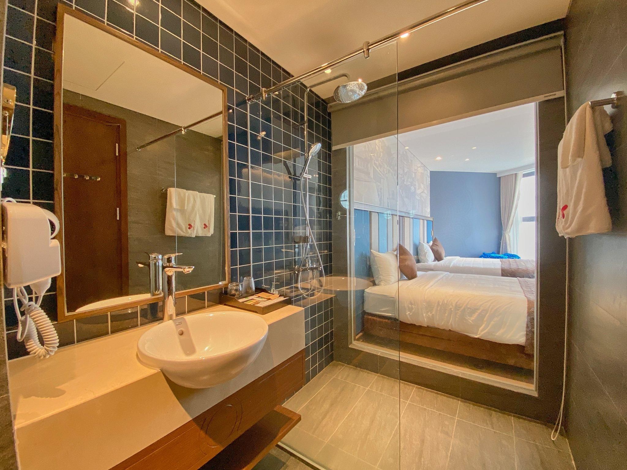 Family Triple Suite