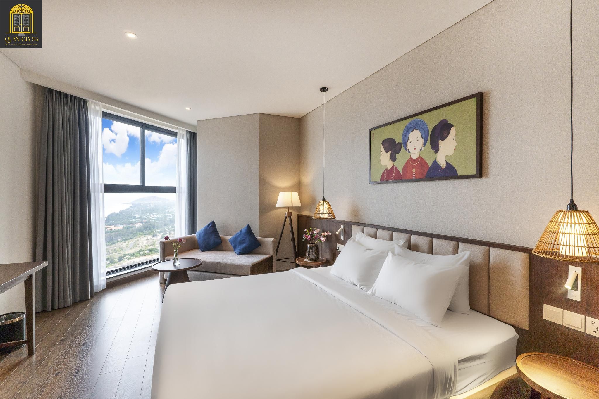 Junior Suite with Garden or Pool View