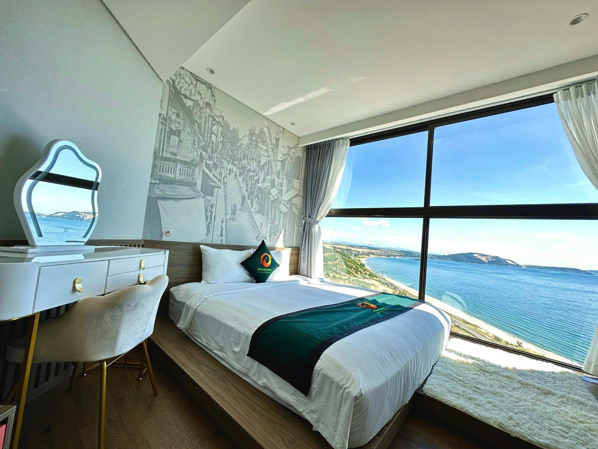 Family Deluxe Sea View