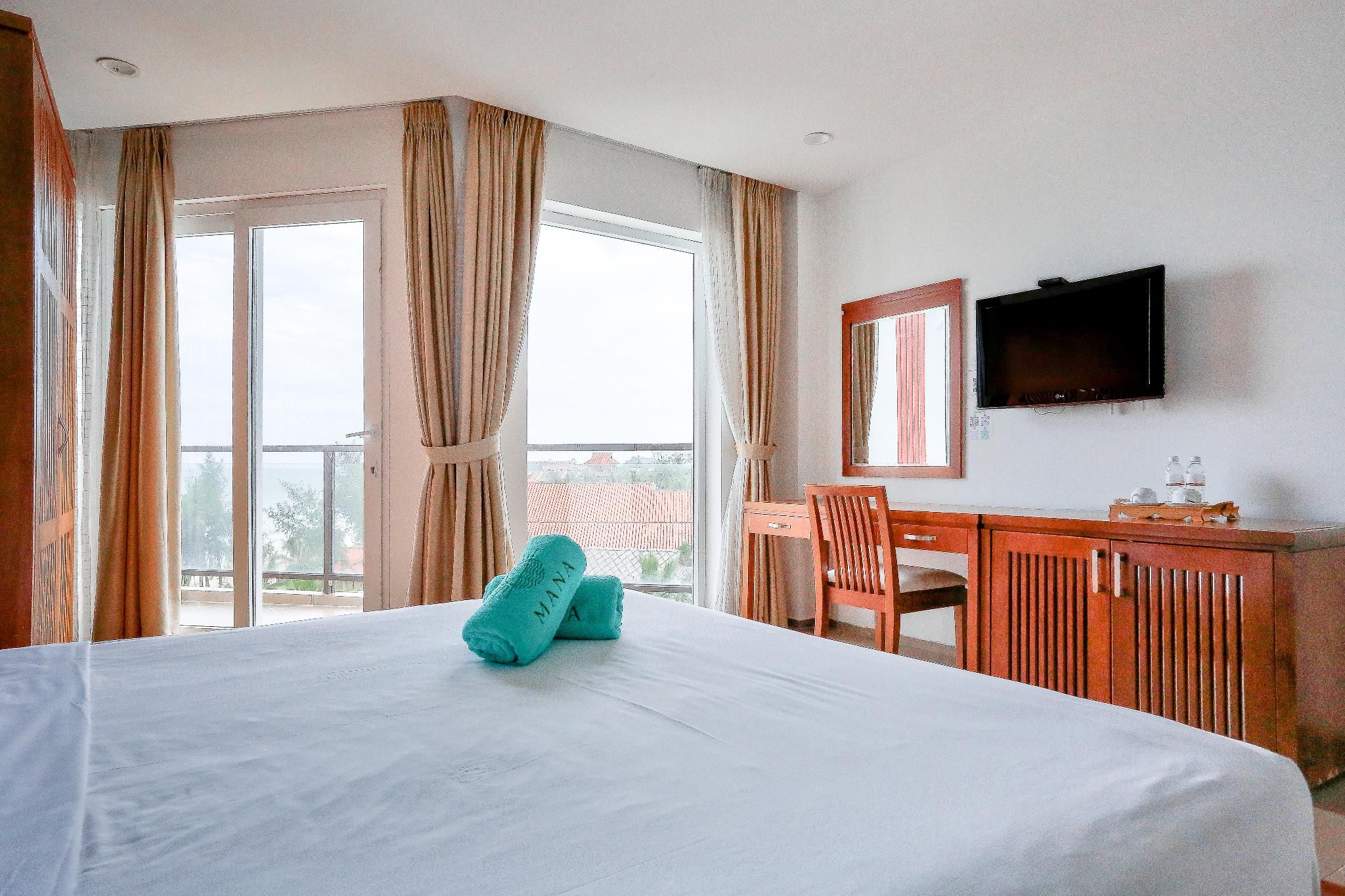 Deluxe Twin Room with Balcony Garden View