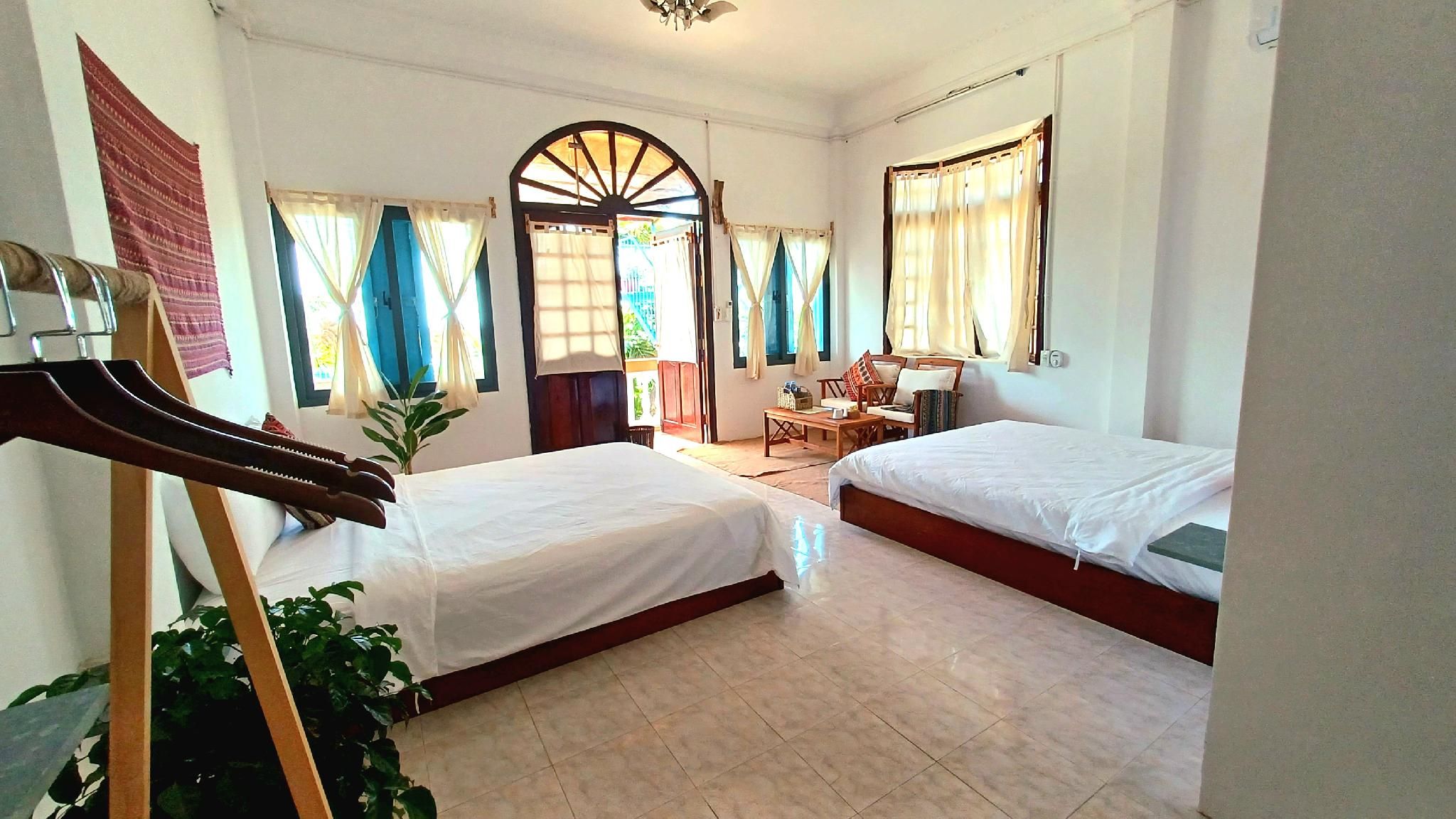 Family Room -- 2 Bed