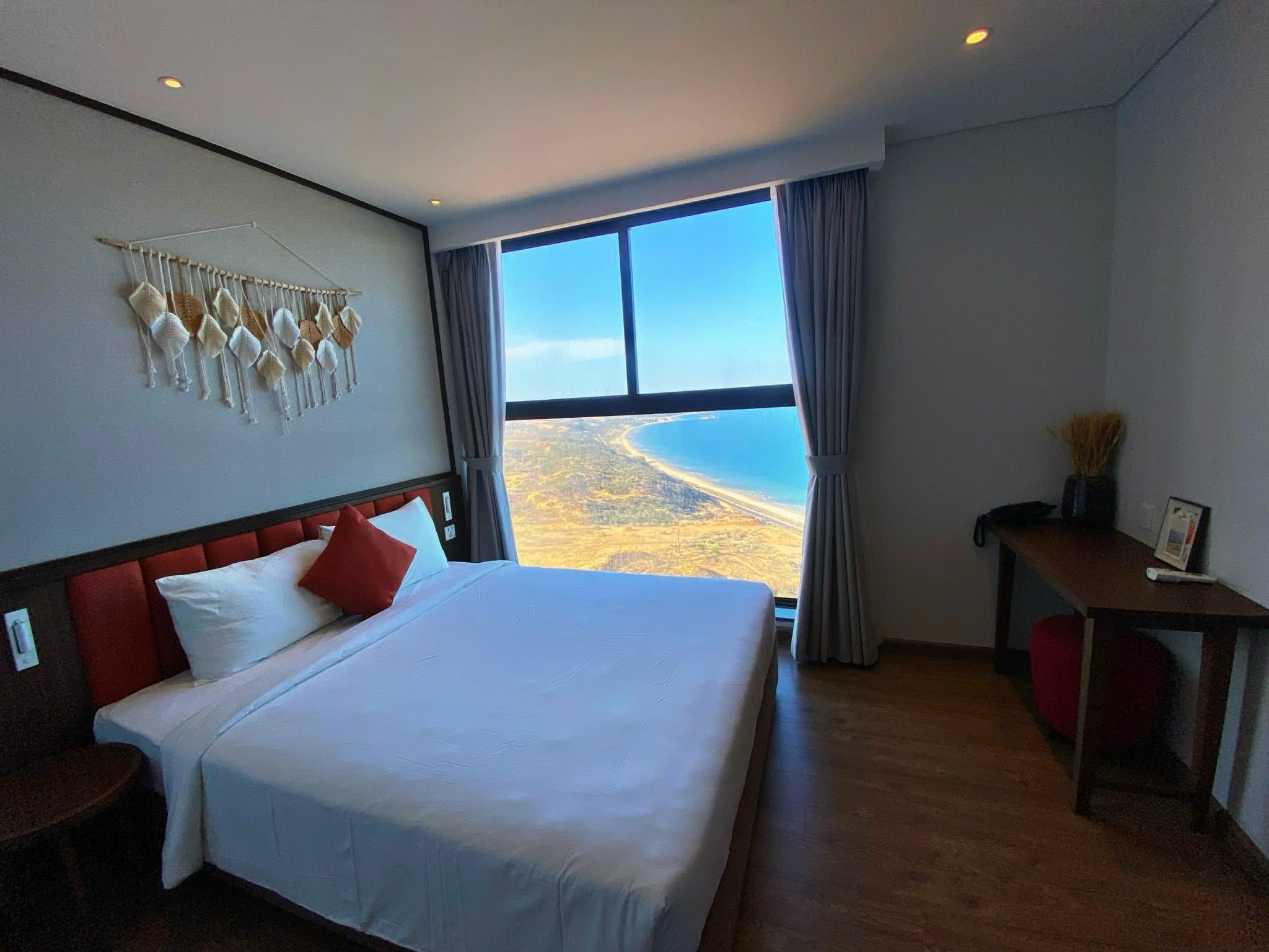 2-Bedroom Luxury Beachfront Family Villa with Private Pool