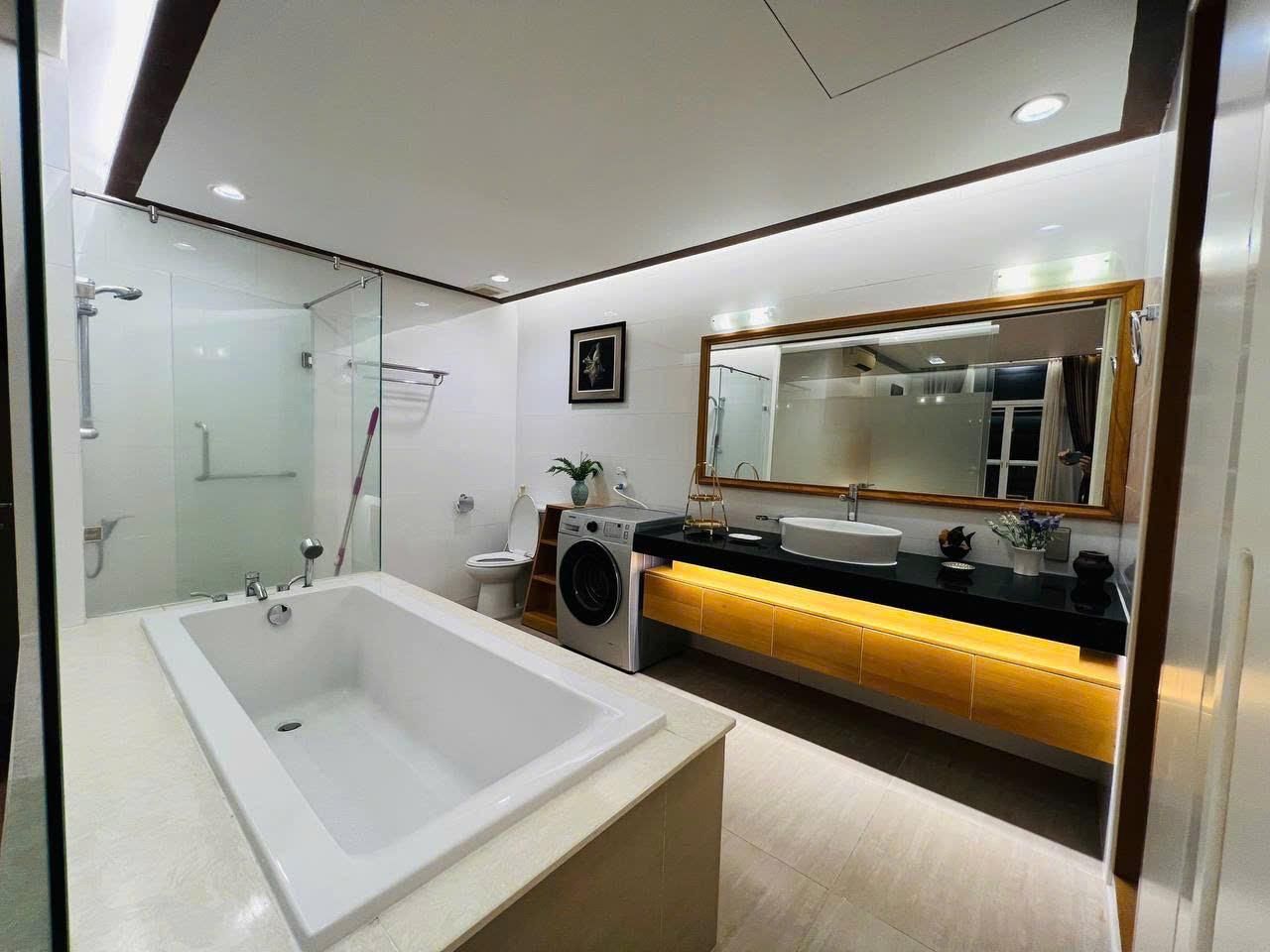 2 Bedroom Deluxe Partial Sea View - Beach Access for 4 Included