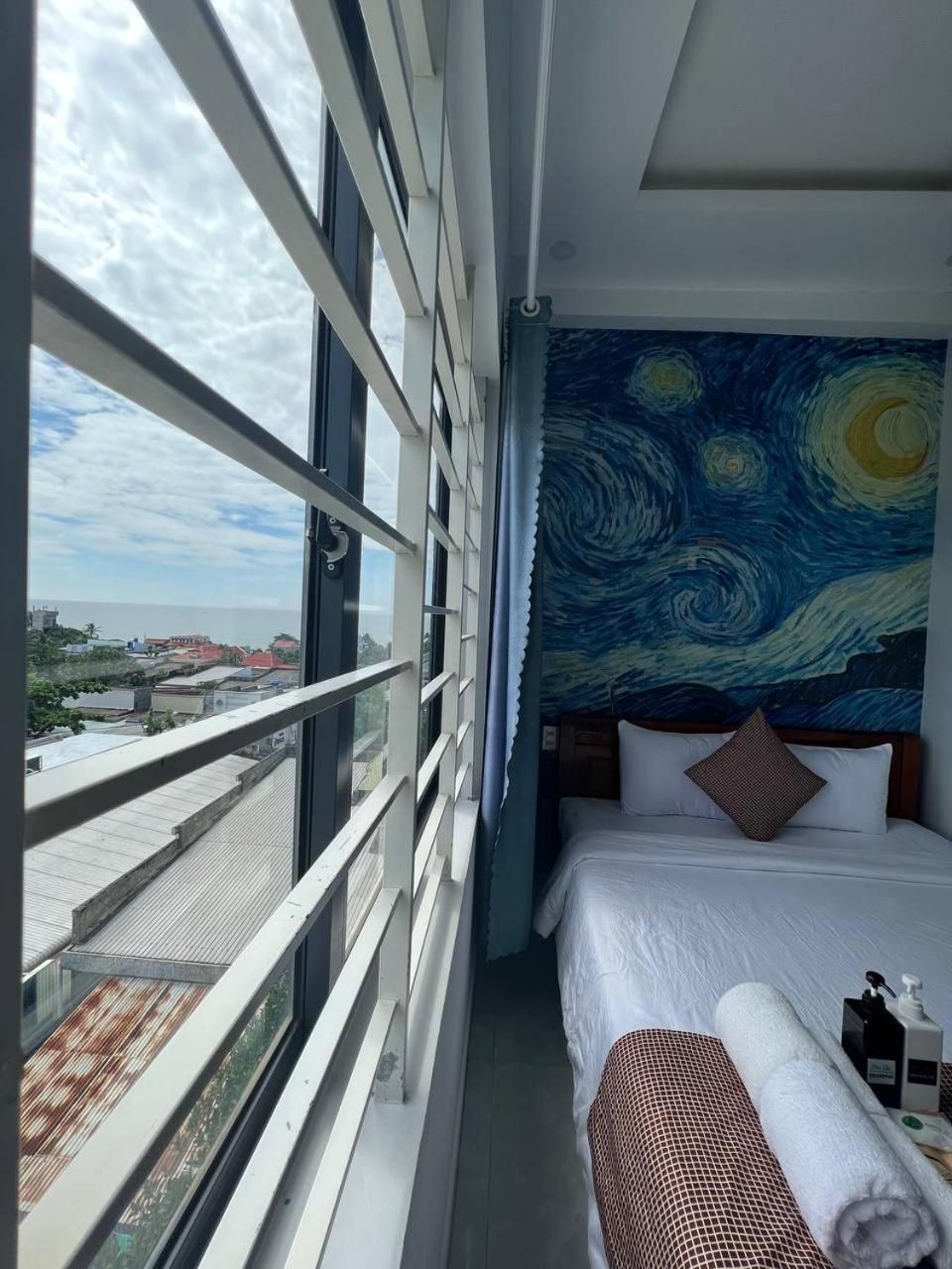 Queen Room with Sea View