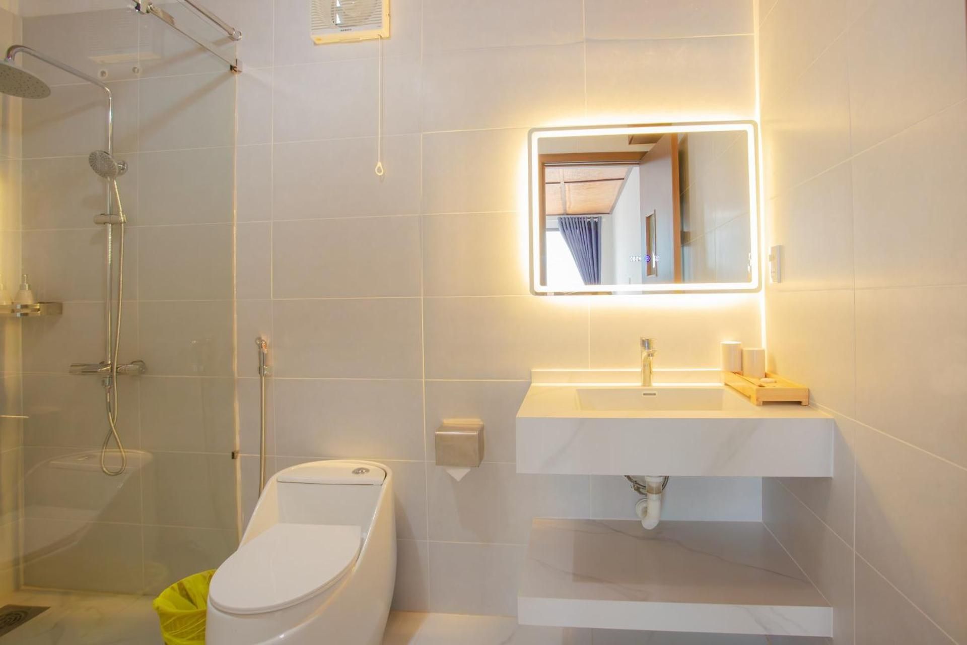 Superior Twin Room with City View