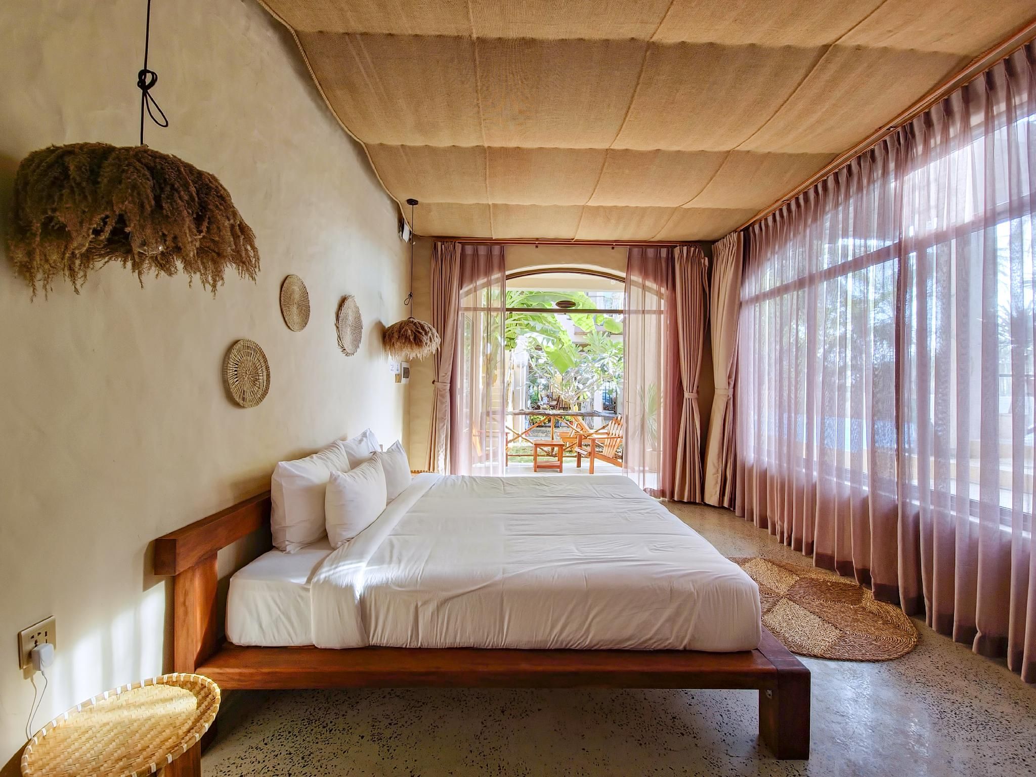 Balcony Room